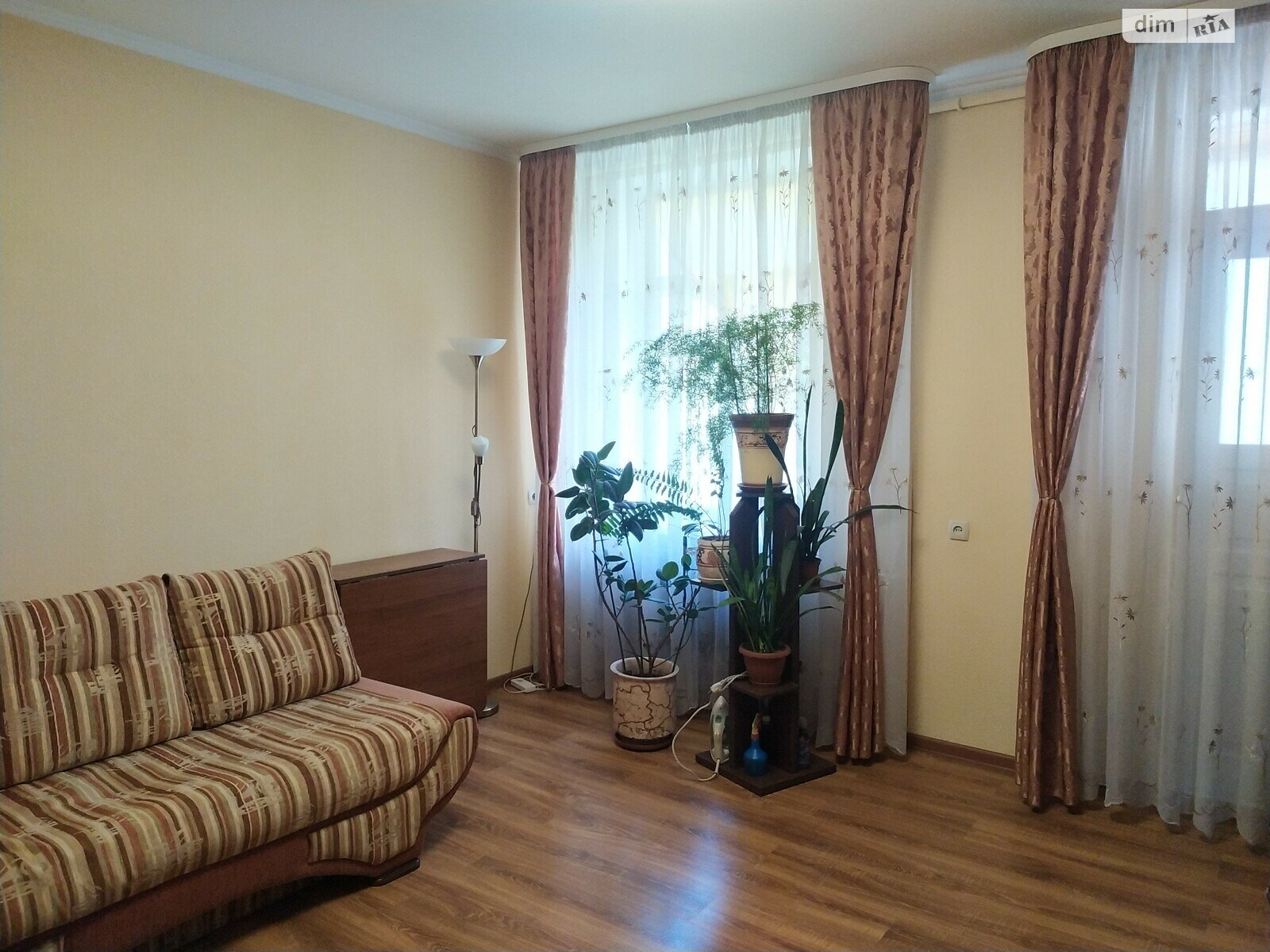 Продаж трикімнатної квартири в Вінниці, на вул. Павла Тичини, район Військове містечко фото 1 Продаж трикімнатної квартири в Вінниці, на вул. Павла Тичини, район Військове містечко фото 1