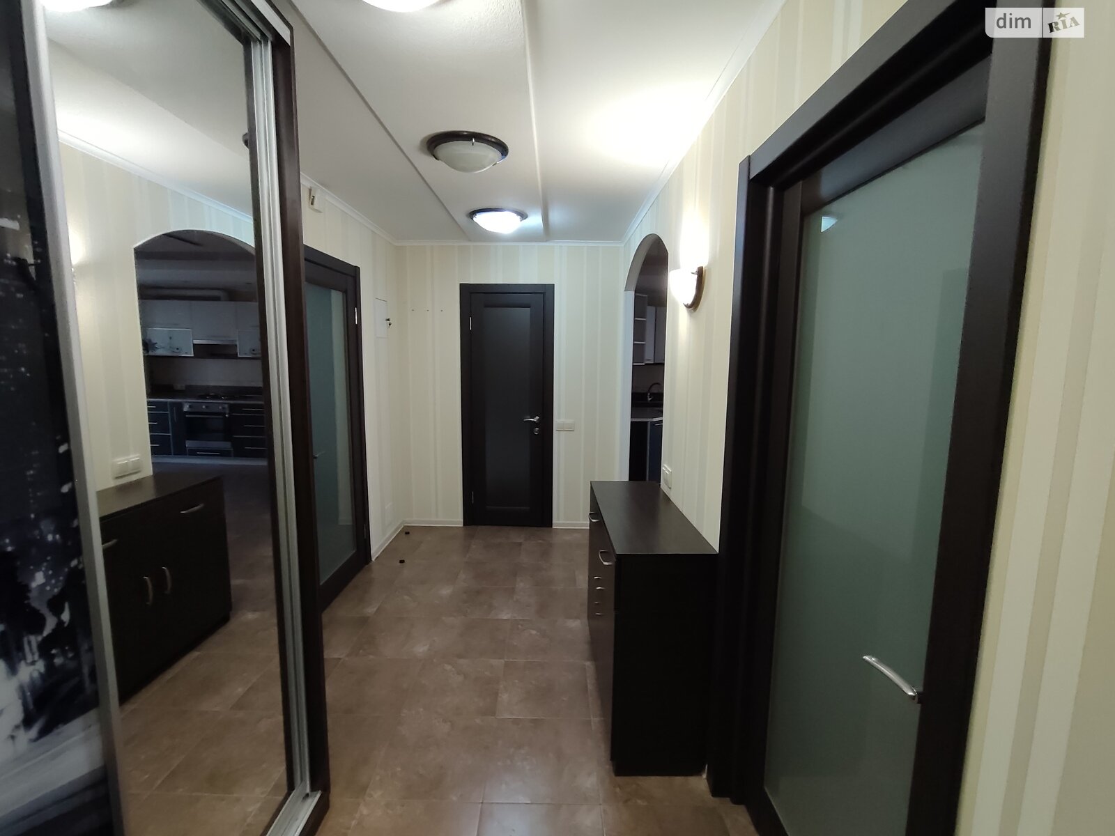 Продажа двухкомнатной квартиры в Виннице, на ул. Героев Крут, район Замостье фото 1 Продажа двухкомнатной квартиры в Виннице, на ул. Героев Крут, район Замостье фото 1