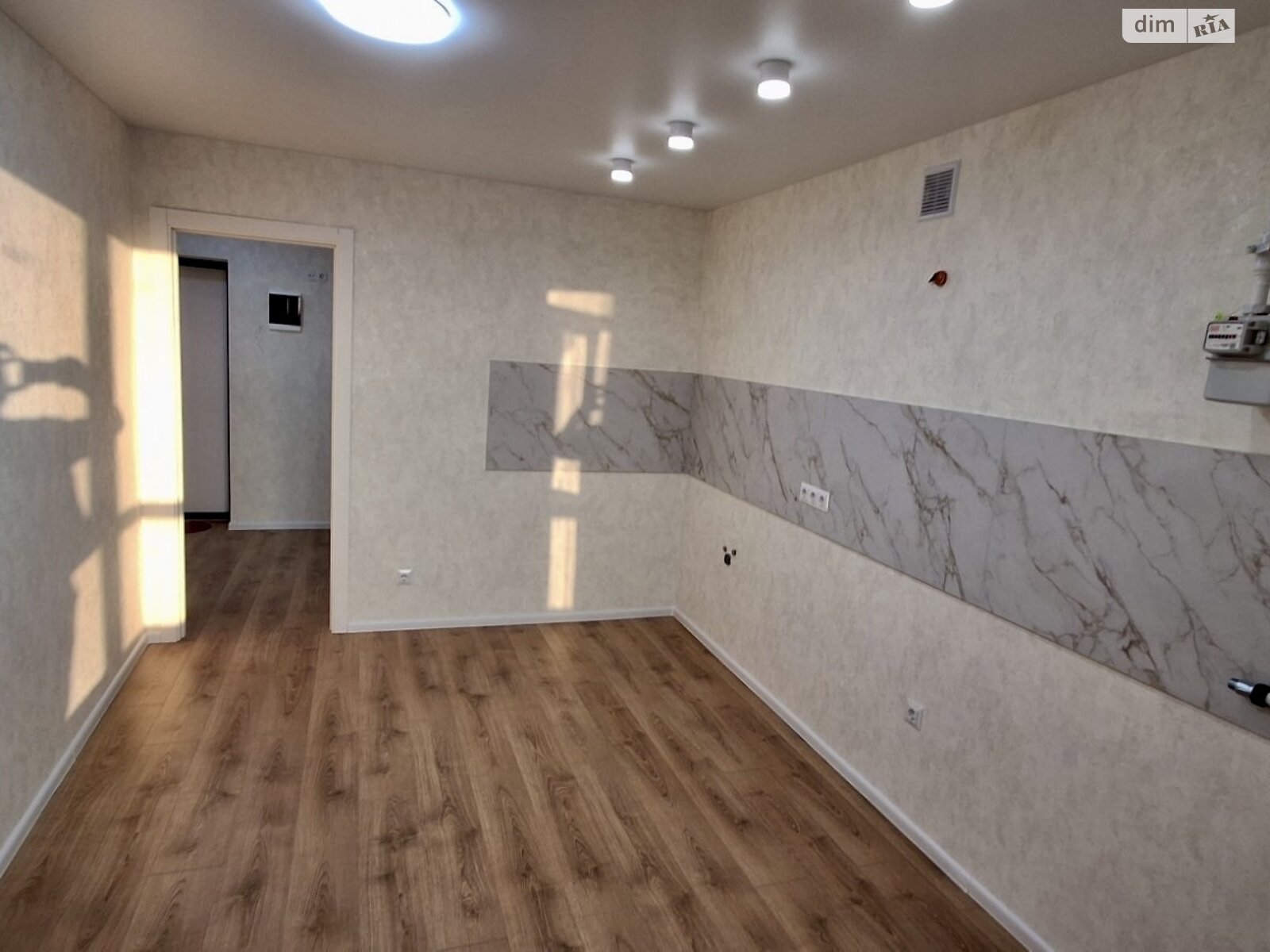 Продажа однокомнатной квартиры в Винницких Хуторах, на шоссе Немировское 94Ж корпус 1, фото 1 Продажа однокомнатной квартиры в Винницких Хуторах, на шоссе Немировское 94Ж корпус 1, фото 1