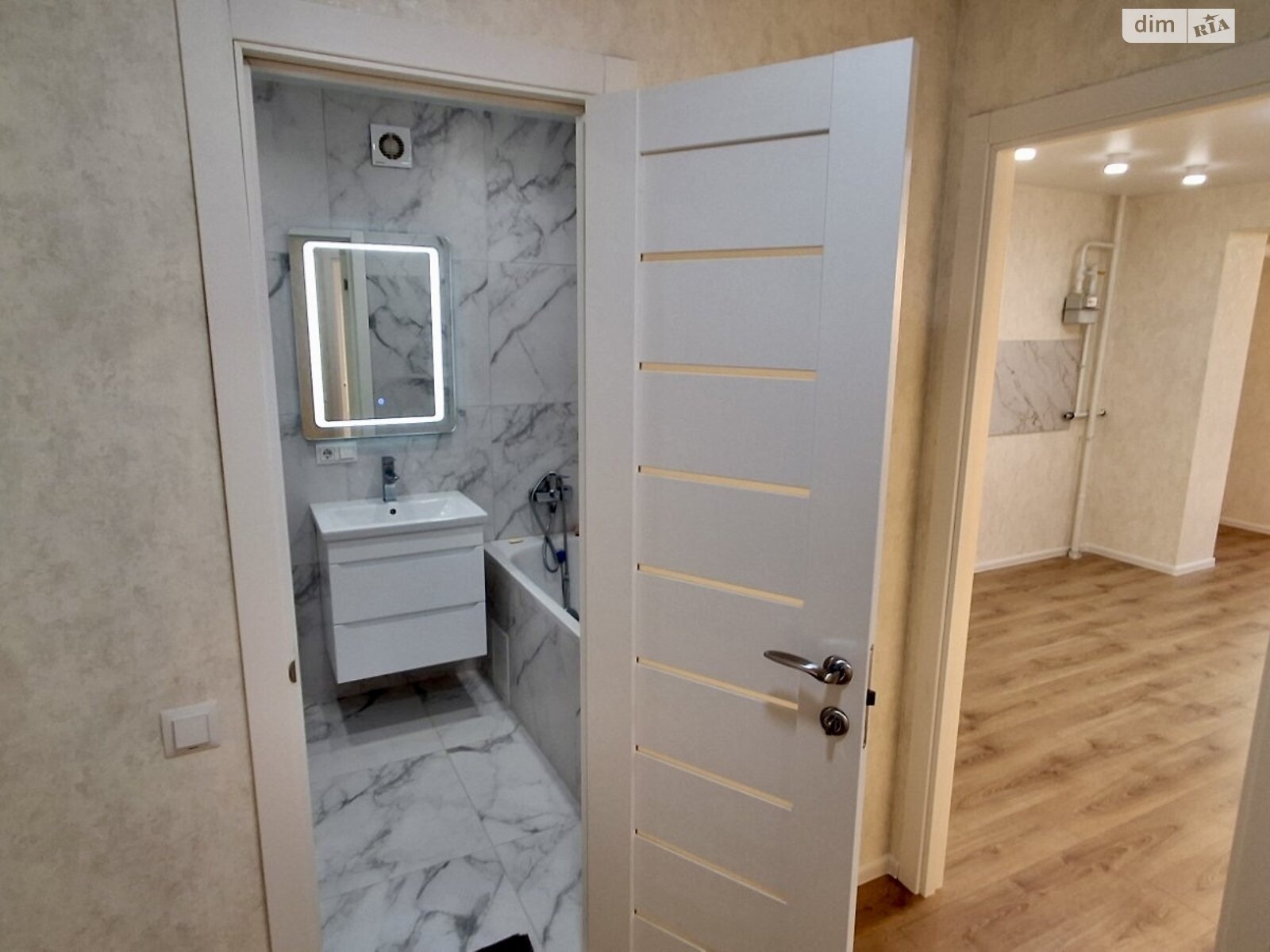 Продажа однокомнатной квартиры в Винницких Хуторах, на шоссе Немировское 94Ж корпус 1, фото 1 Продажа однокомнатной квартиры в Винницких Хуторах, на шоссе Немировское 94Ж корпус 1, фото 1