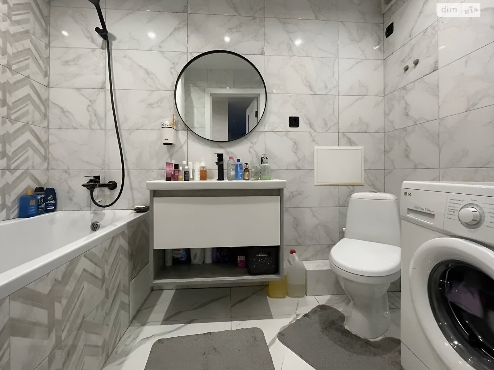 Продаж чотирикімнатної квартири в Вінниці, на вул. Дмитра Білоконя 32, район Замостянський фото 1 Продаж чотирикімнатної квартири в Вінниці, на вул. Дмитра Білоконя 32, район Замостянський фото 1