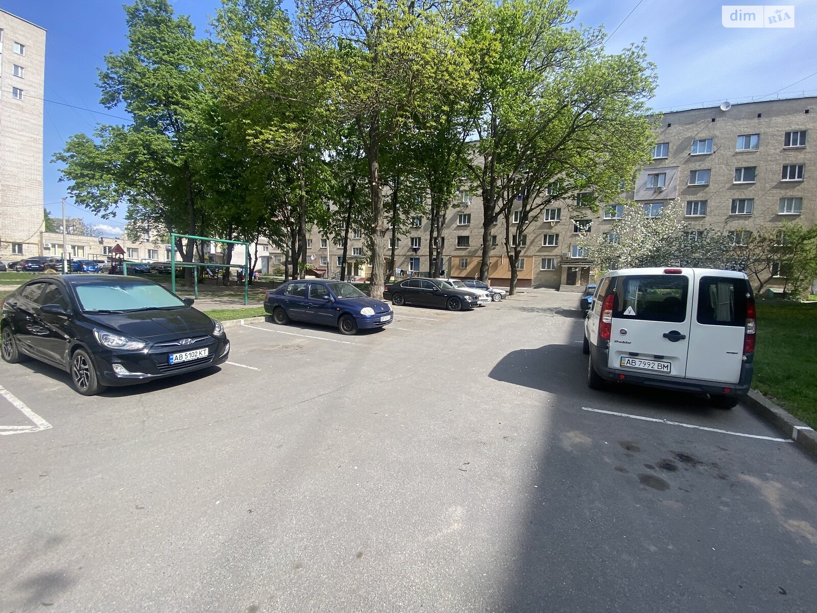 Продаж чотирикімнатної квартири в Вінниці, на вул. Дмитра Білоконя 32, район Замостянський фото 1 Продаж чотирикімнатної квартири в Вінниці, на вул. Дмитра Білоконя 32, район Замостянський фото 1
