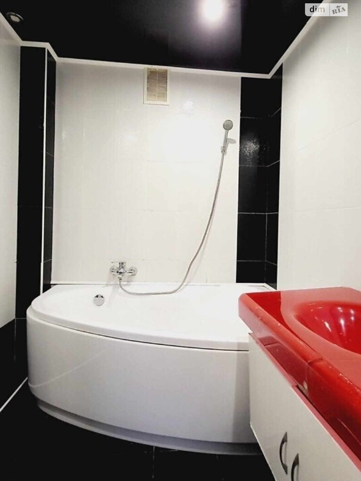 Продажа трехкомнатной квартиры в Виннице, на ул. Генерала Григоренко, район Замостянский фото 1