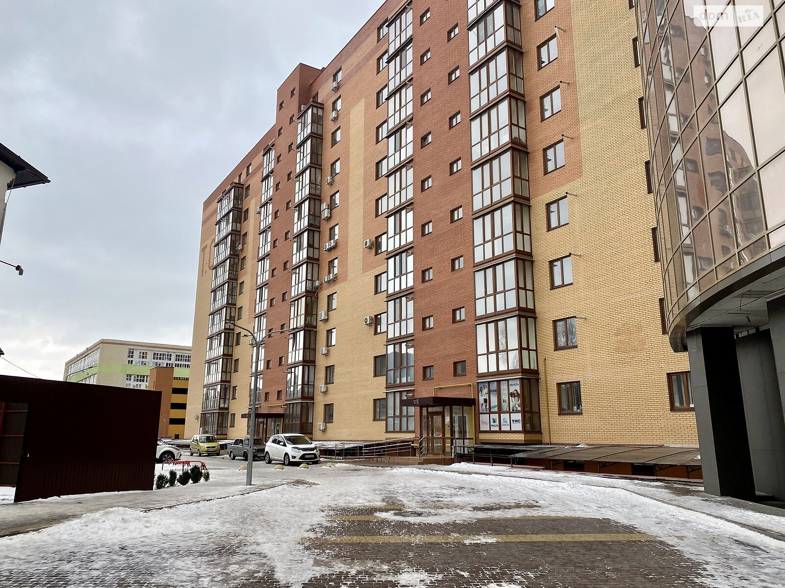 Продаж чотирикімнатної квартири в Вінниці, на просп. Коцюбинського 43А, фото 1