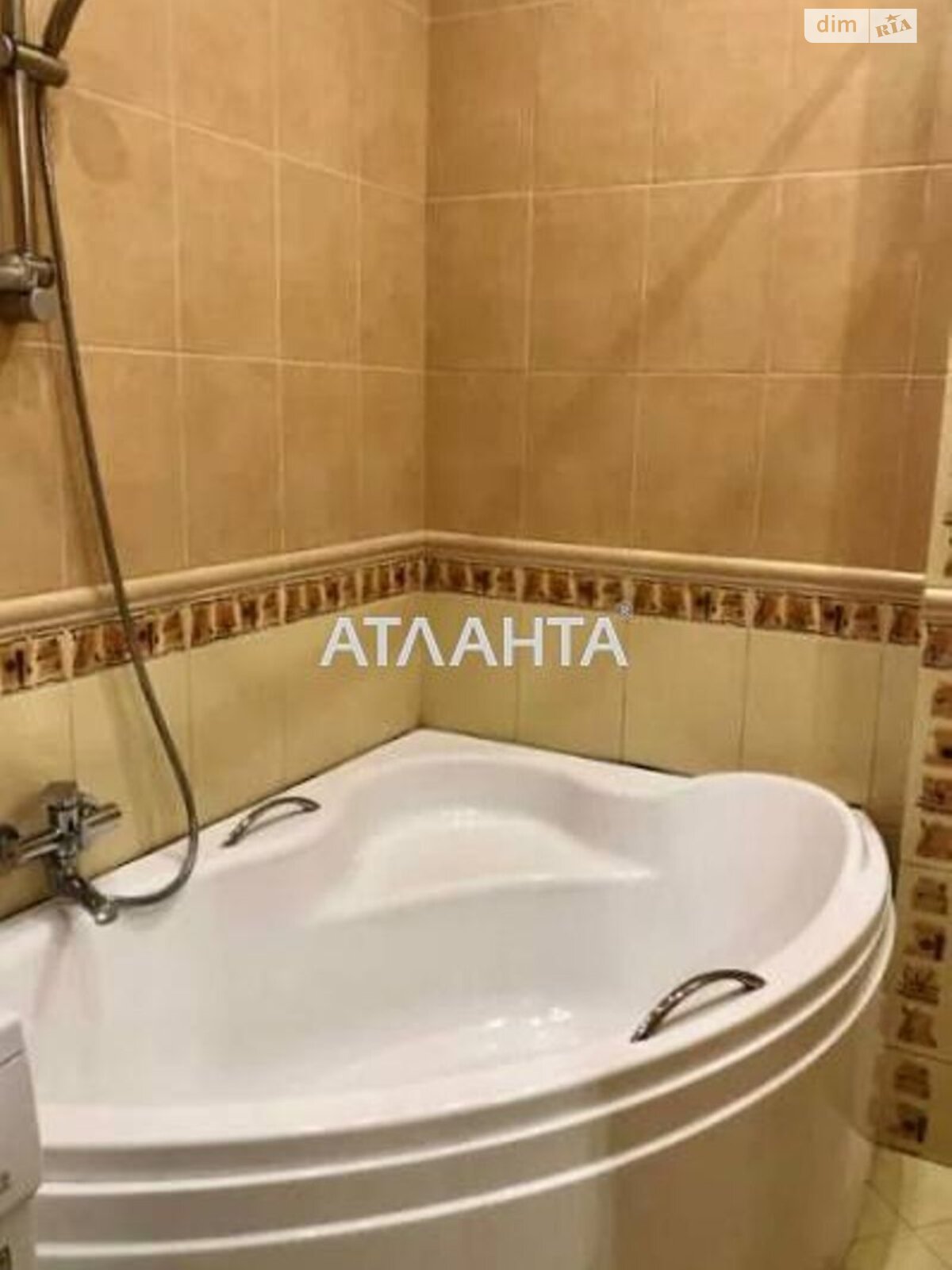 Продажа трехкомнатной квартиры в Виннице, на просп. Коцюбинского, район Замостянский фото 1 Продажа трехкомнатной квартиры в Виннице, на просп. Коцюбинского, район Замостянский фото 1