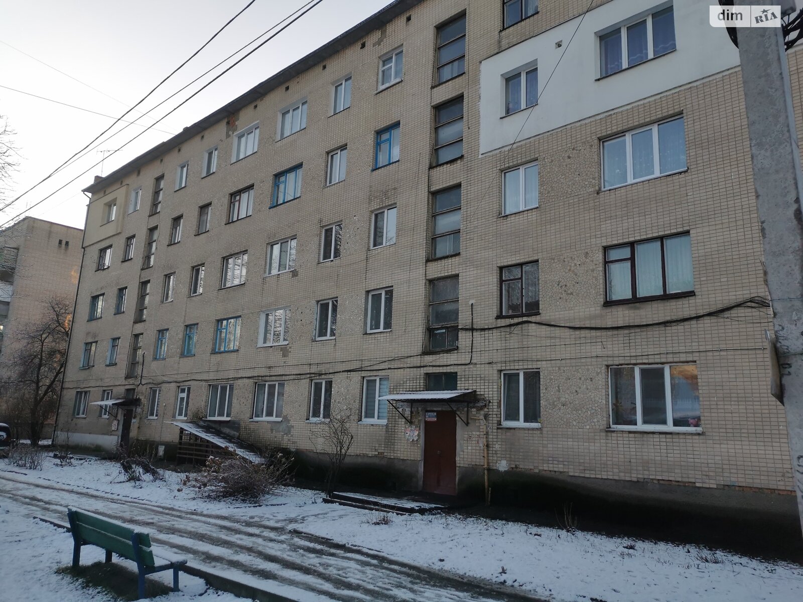 Продаж трикімнатної квартири в Вінниці, на вул. Левка Лук’яненка, район Замостянський фото 1 Продаж трикімнатної квартири в Вінниці, на вул. Левка Лук’яненка, район Замостянський фото 1
