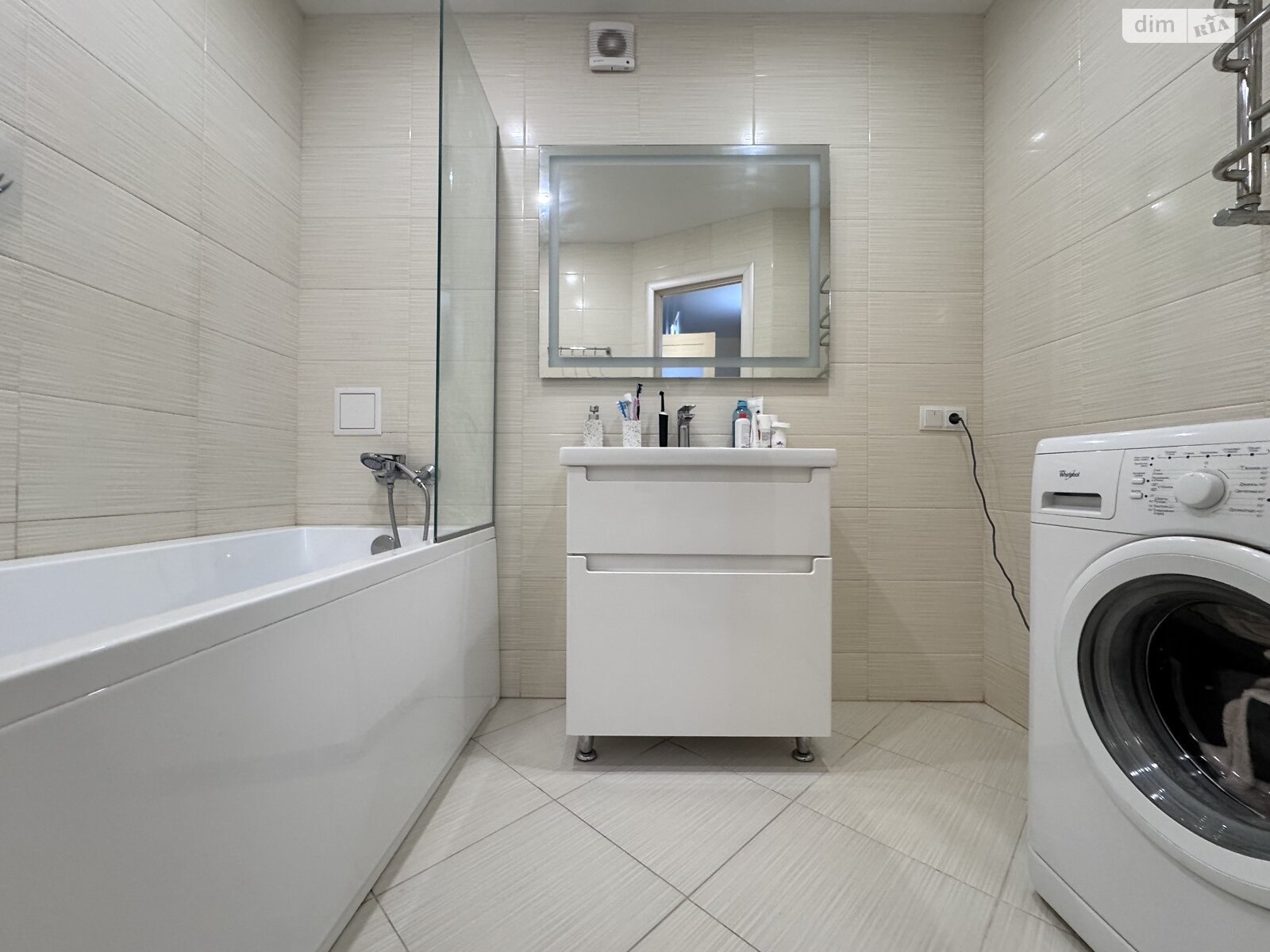 Продаж двокімнатної квартири в Вінницьких Хуторах, на шосе Немирівське, фото 1 Продаж двокімнатної квартири в Вінницьких Хуторах, на шосе Немирівське, фото 1