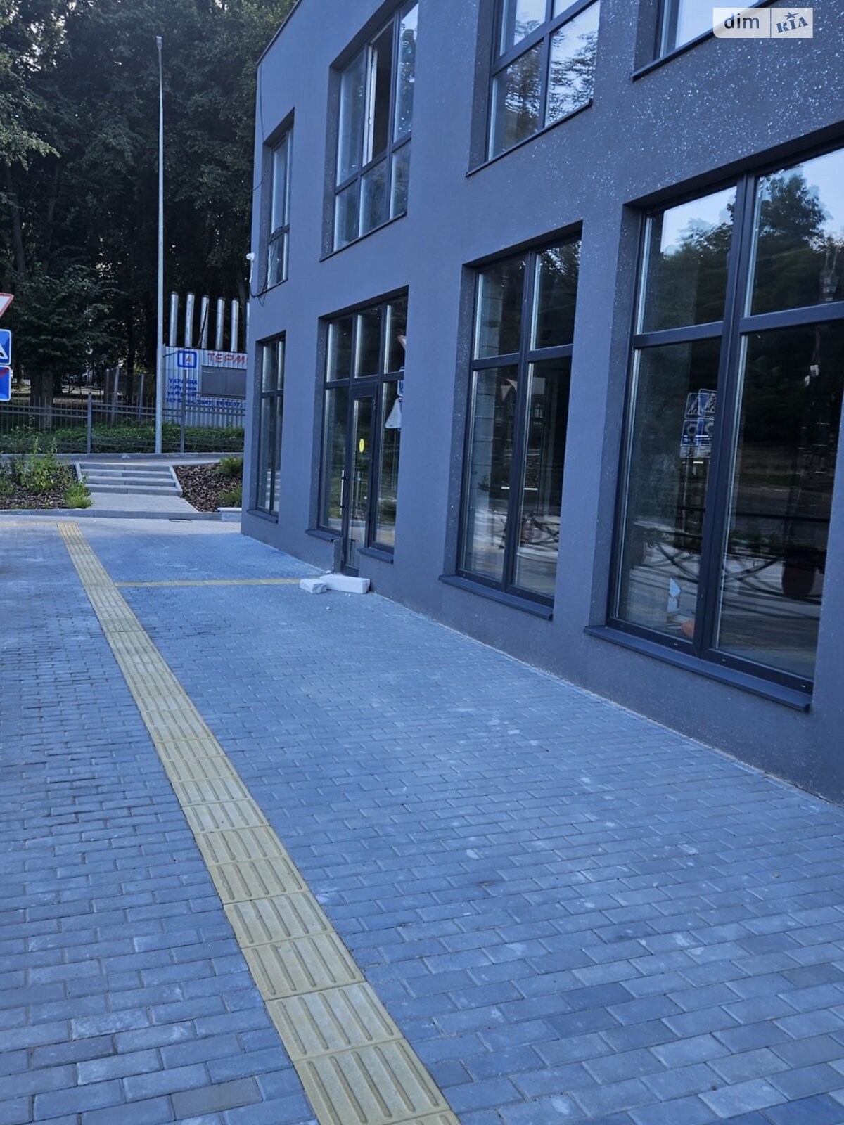 Продаж двокімнатної квартири в Вінниці, на пл. Привокзальна 30, район Замостянський фото 1 Продаж двокімнатної квартири в Вінниці, на пл. Привокзальна 30, район Замостянський фото 1