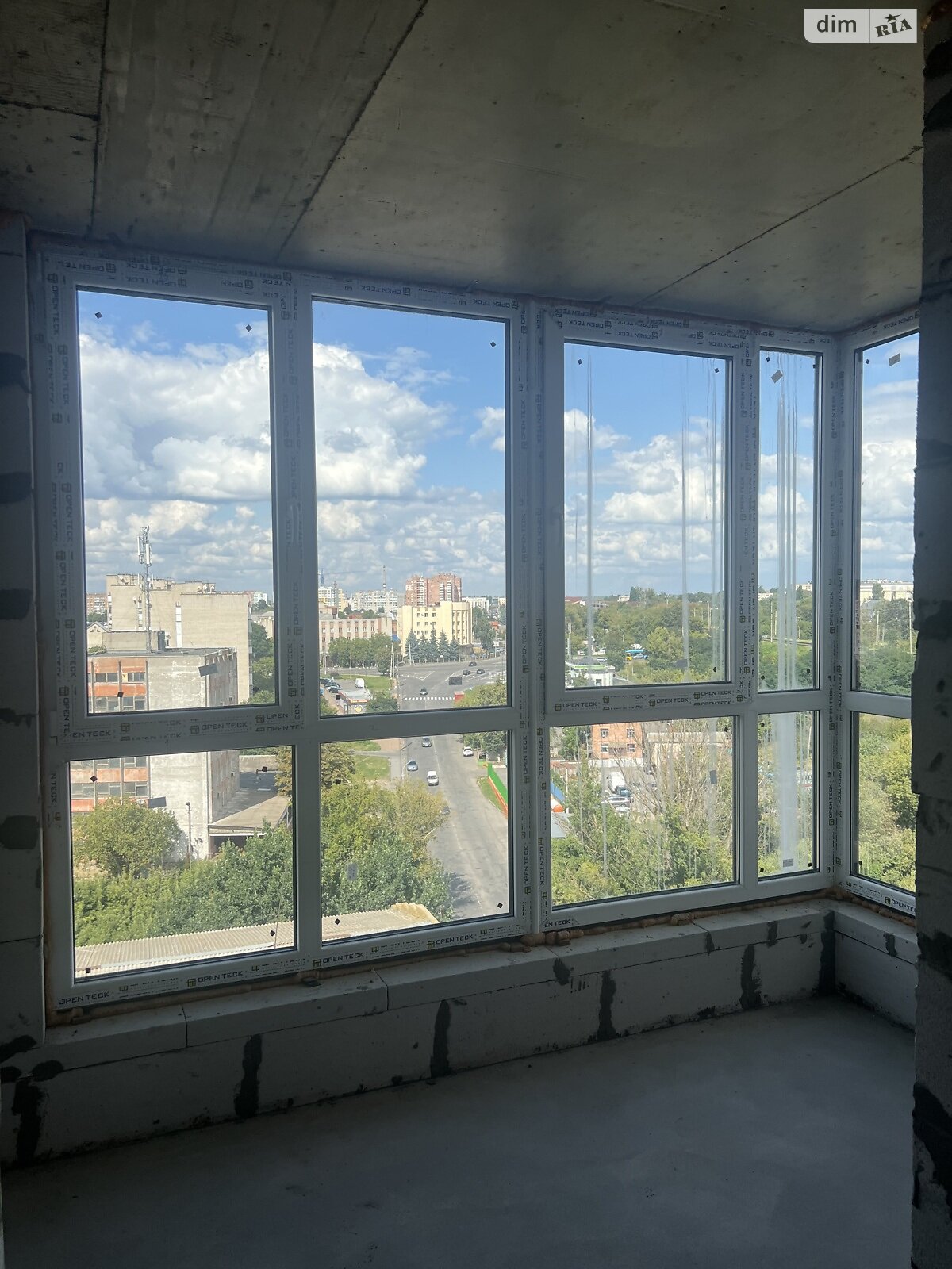 Продаж трикімнатної квартири в Вінниці, на пл. Привокзальна 30, район Замостянський фото 1 Продаж трикімнатної квартири в Вінниці, на пл. Привокзальна 30, район Замостянський фото 1