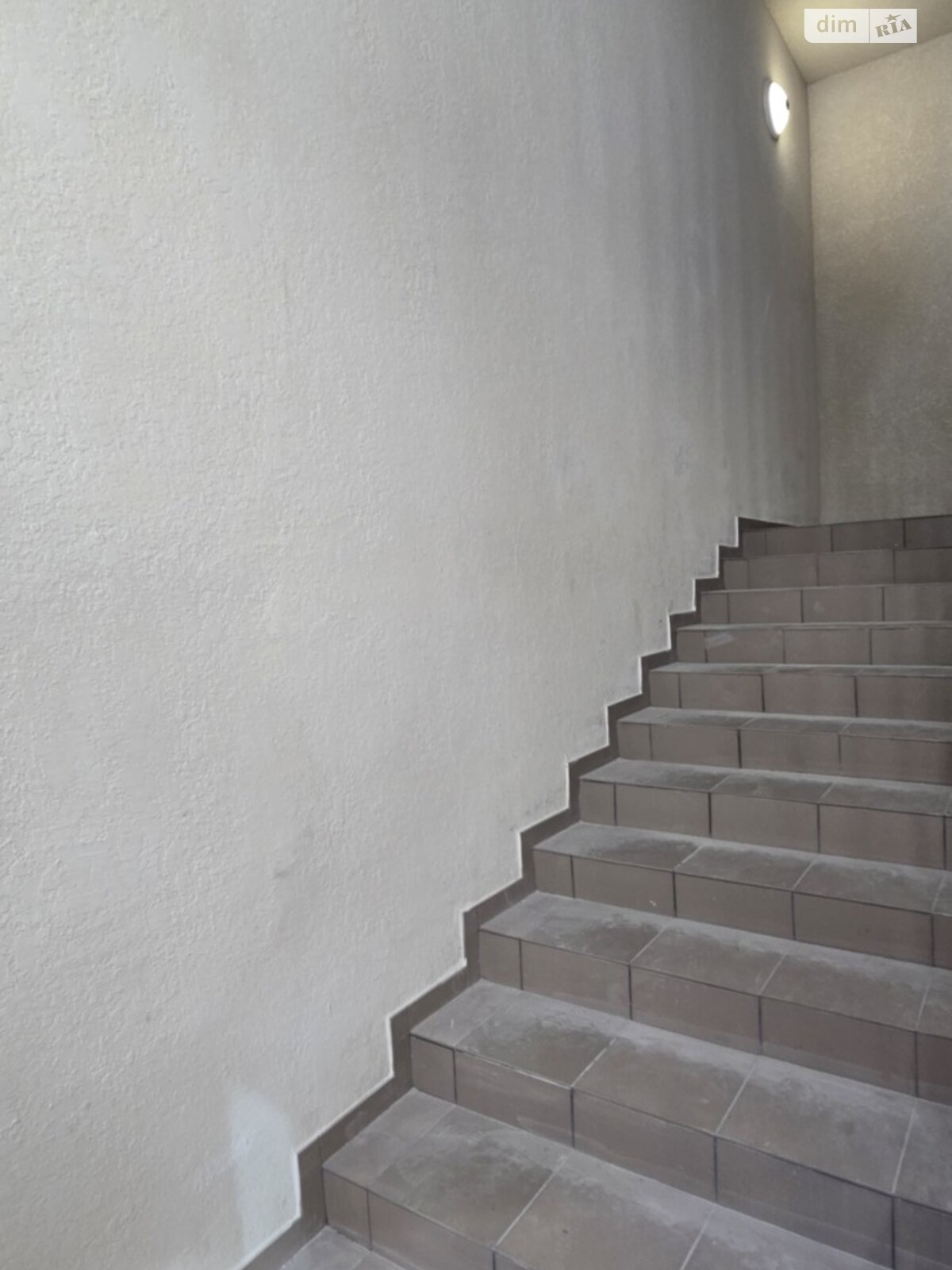 Продаж трикімнатної квартири в Вінниці, на пл. Привокзальна 30, район Замостянський фото 1 Продаж трикімнатної квартири в Вінниці, на пл. Привокзальна 30, район Замостянський фото 1