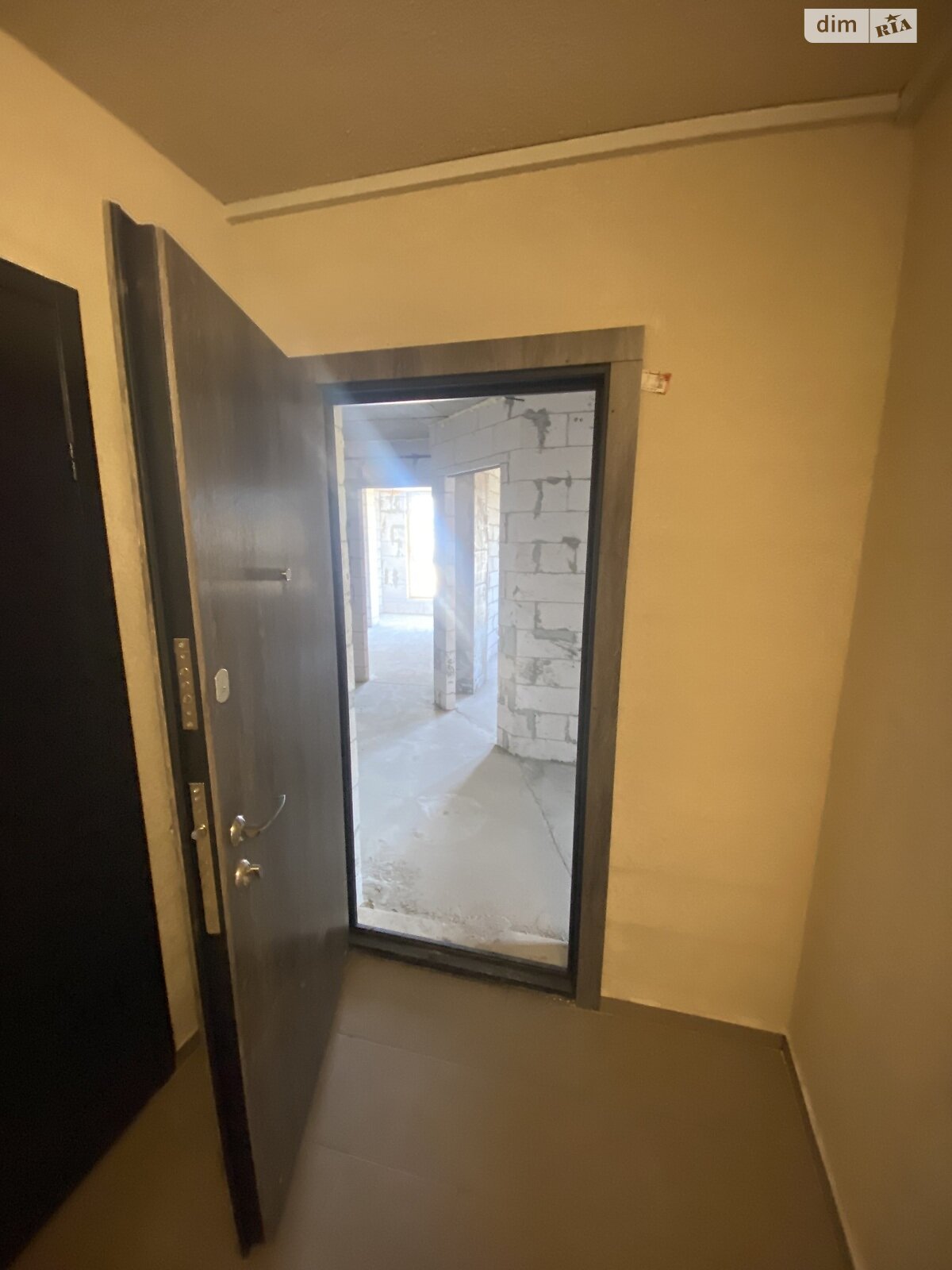 Продаж трикімнатної квартири в Вінниці, на пл. Привокзальна 30, район Замостянський фото 1