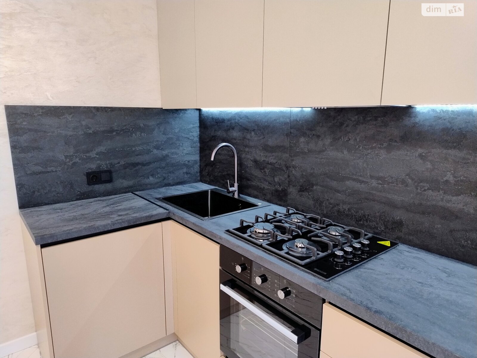 Продаж однокімнатної квартири в Вінниці, на вул. Волошкова 4В, район Замостянський фото 1