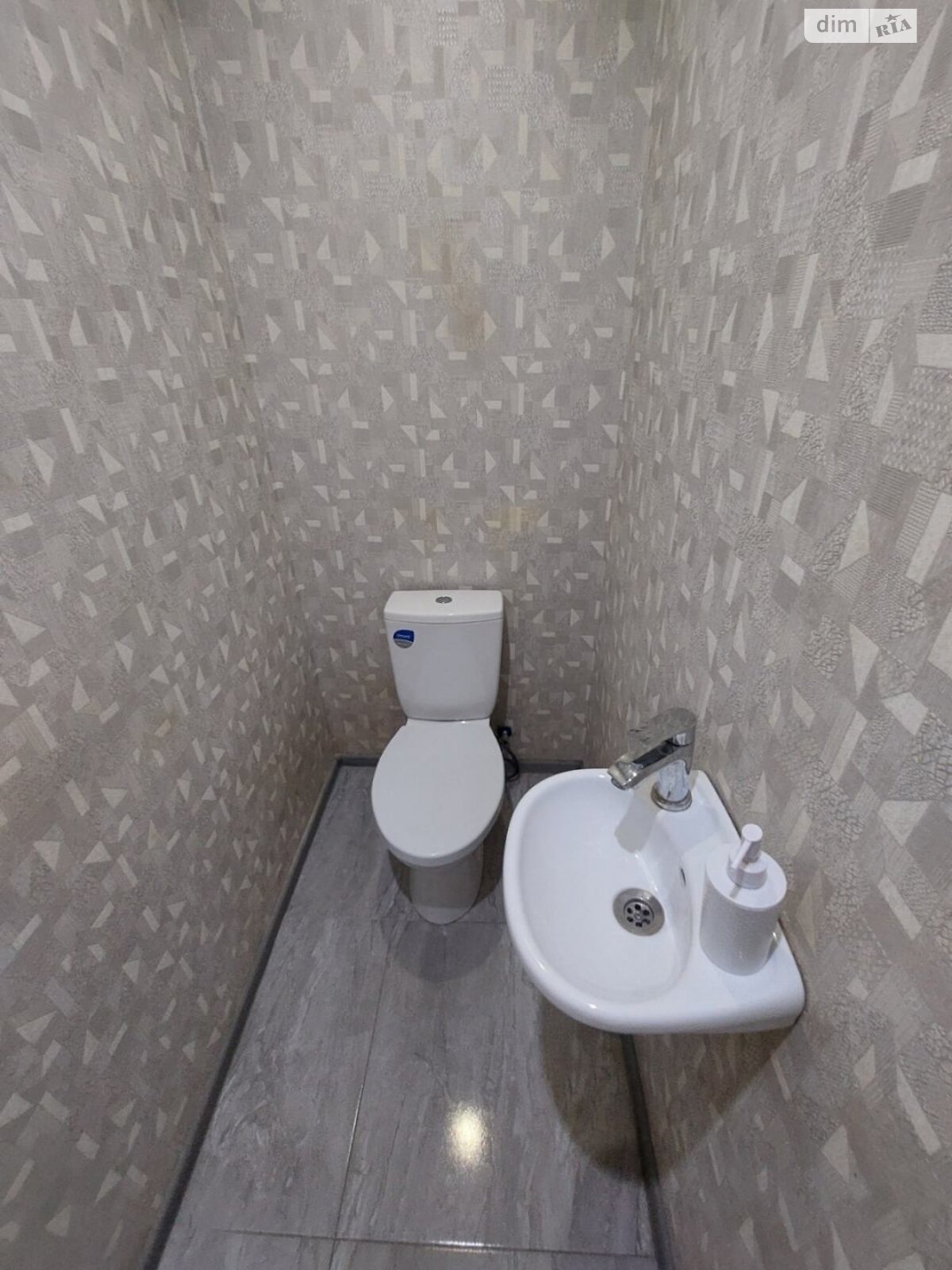 Продажа двухкомнатной квартиры в Винницких Хуторах, на шоссе Немировское 94Е корпус 2, фото 1