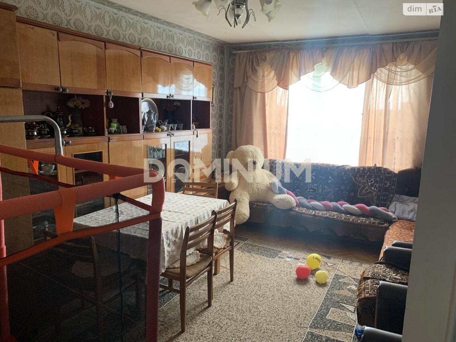 Продажа трехкомнатной квартиры в Виноградове, на ул. Героев Майдана 2, фото 1 Продажа трехкомнатной квартиры в Виноградове, на ул. Героев Майдана 2, фото 1