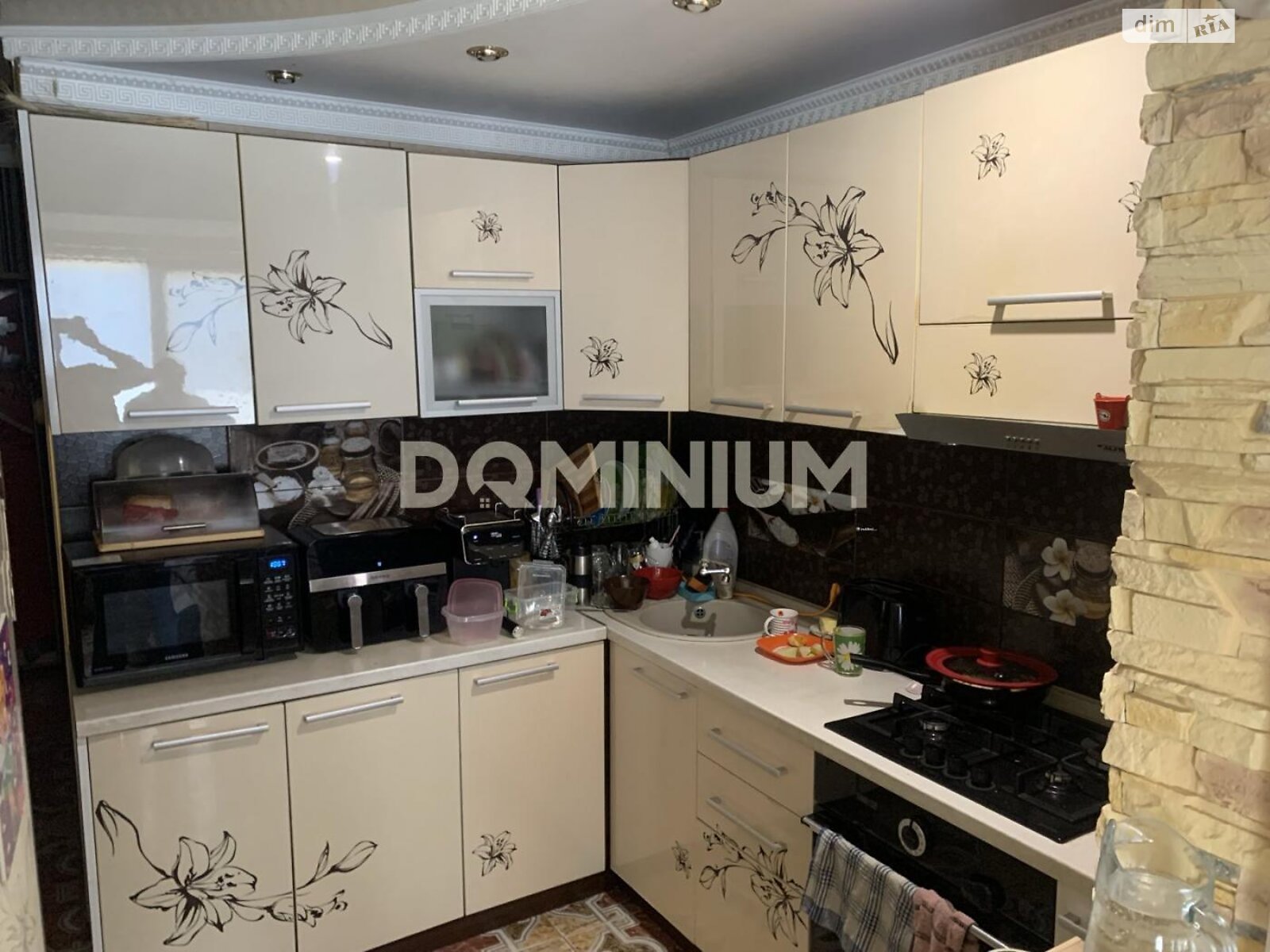 Продаж трикімнатної квартири в Виноградові, на вул. Лучкая 1, фото 1 Продаж трикімнатної квартири в Виноградові, на вул. Лучкая 1, фото 1