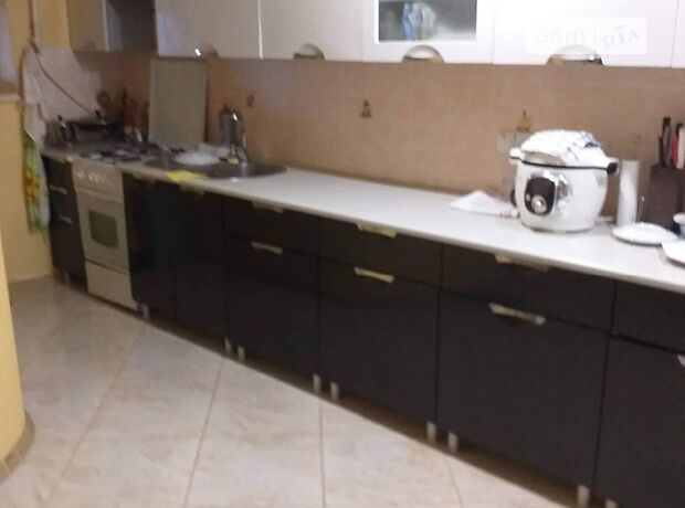 Продажа десятикомнатной квартиры в Виноградове, на ул. Белгородская 13, район Виноградов фото 1 Продажа десятикомнатной квартиры в Виноградове, на ул. Белгородская 13, район Виноградов фото 1