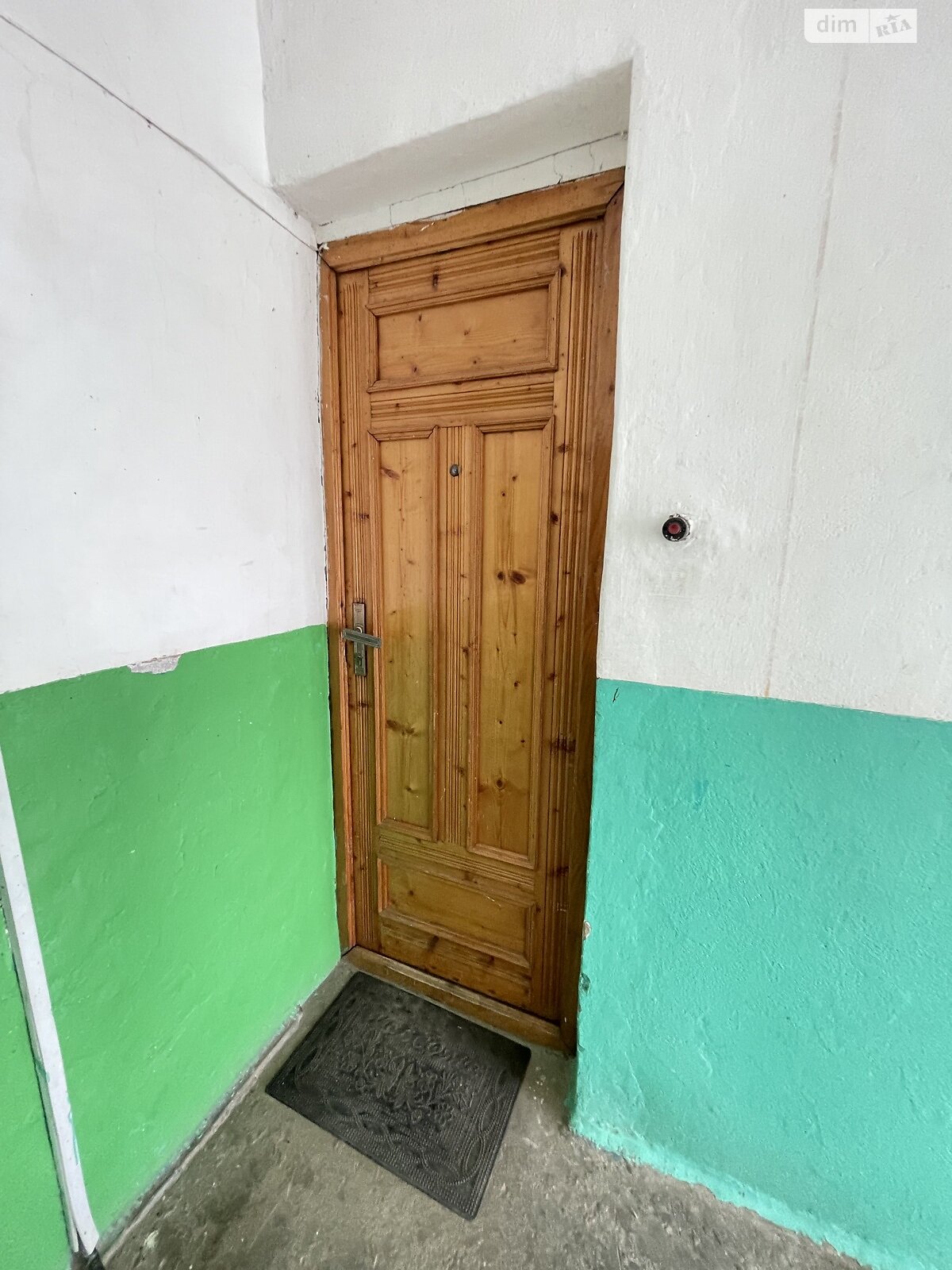 Продаж чотирикімнатної квартири в Виноградові, на вул. Миру 17, район Виноградів фото 1 Продаж чотирикімнатної квартири в Виноградові, на вул. Миру 17, район Виноградів фото 1