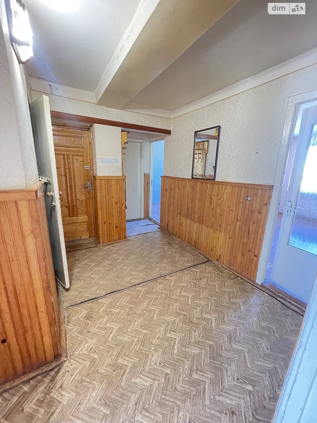 Продаж чотирикімнатної квартири в Виноградові, на вул. Миру 17, район Виноградів фото 1 Продаж чотирикімнатної квартири в Виноградові, на вул. Миру 17, район Виноградів фото 1