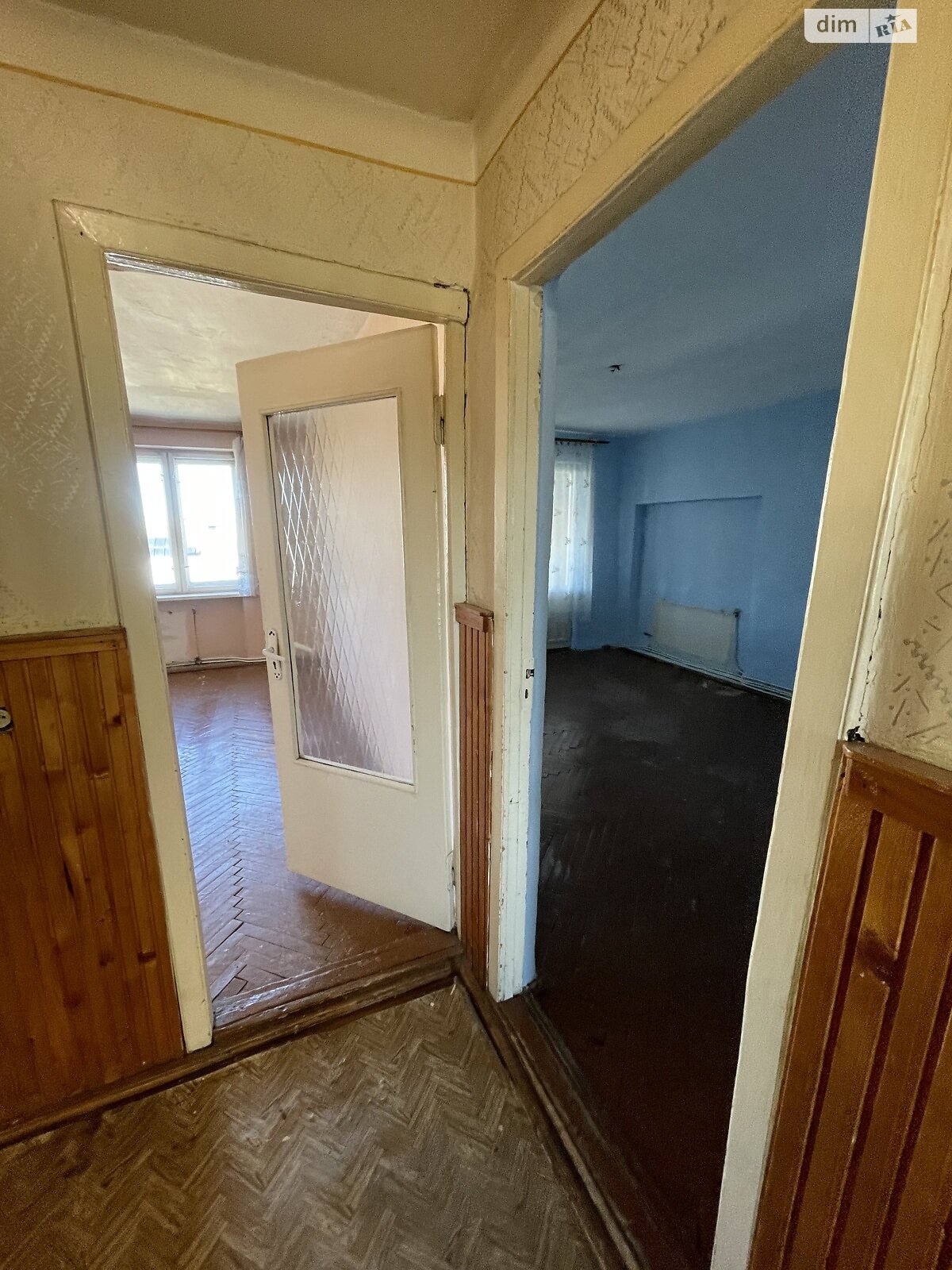 Продаж чотирикімнатної квартири в Виноградові, на вул. Миру 17, район Виноградів фото 1 Продаж чотирикімнатної квартири в Виноградові, на вул. Миру 17, район Виноградів фото 1