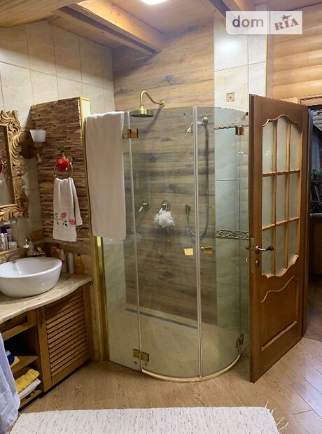 Продажа пятикомнатной квартиры в Виноградове, на пл. Мира 56, кв. 1, район Виноградов фото 1 Продажа пятикомнатной квартиры в Виноградове, на пл. Мира 56, кв. 1, район Виноградов фото 1