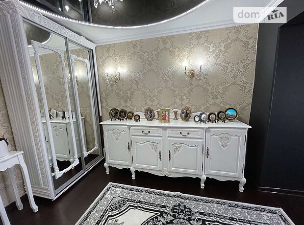 Продажа трехкомнатной квартиры в Виноградове, на Миру район Виноградов фото 1 Продажа трехкомнатной квартиры в Виноградове, на Миру район Виноградов фото 1