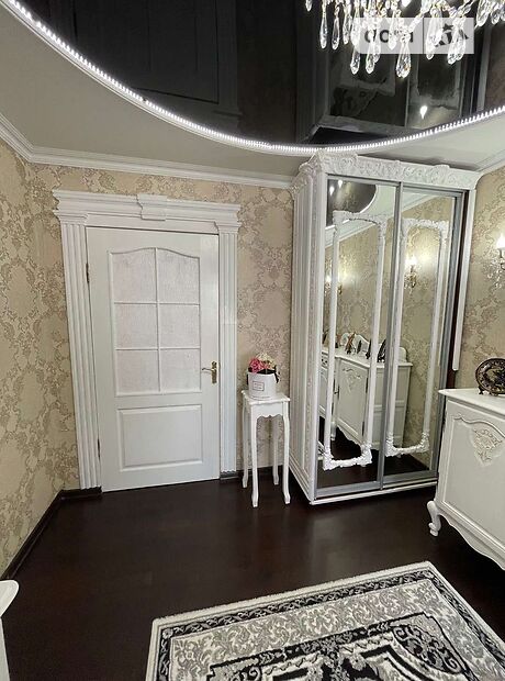 Продажа трехкомнатной квартиры в Виноградове, на Миру район Виноградов фото 1 Продажа трехкомнатной квартиры в Виноградове, на Миру район Виноградов фото 1