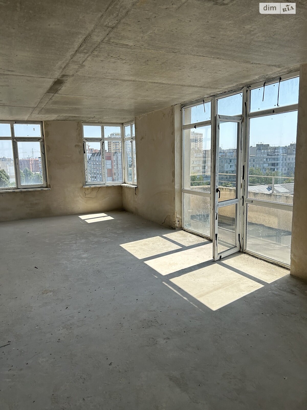 Продаж трикімнатної квартири в Вишневому, на вул. Європейська 31А, фото 1 Продаж трикімнатної квартири в Вишневому, на вул. Європейська 31А, фото 1