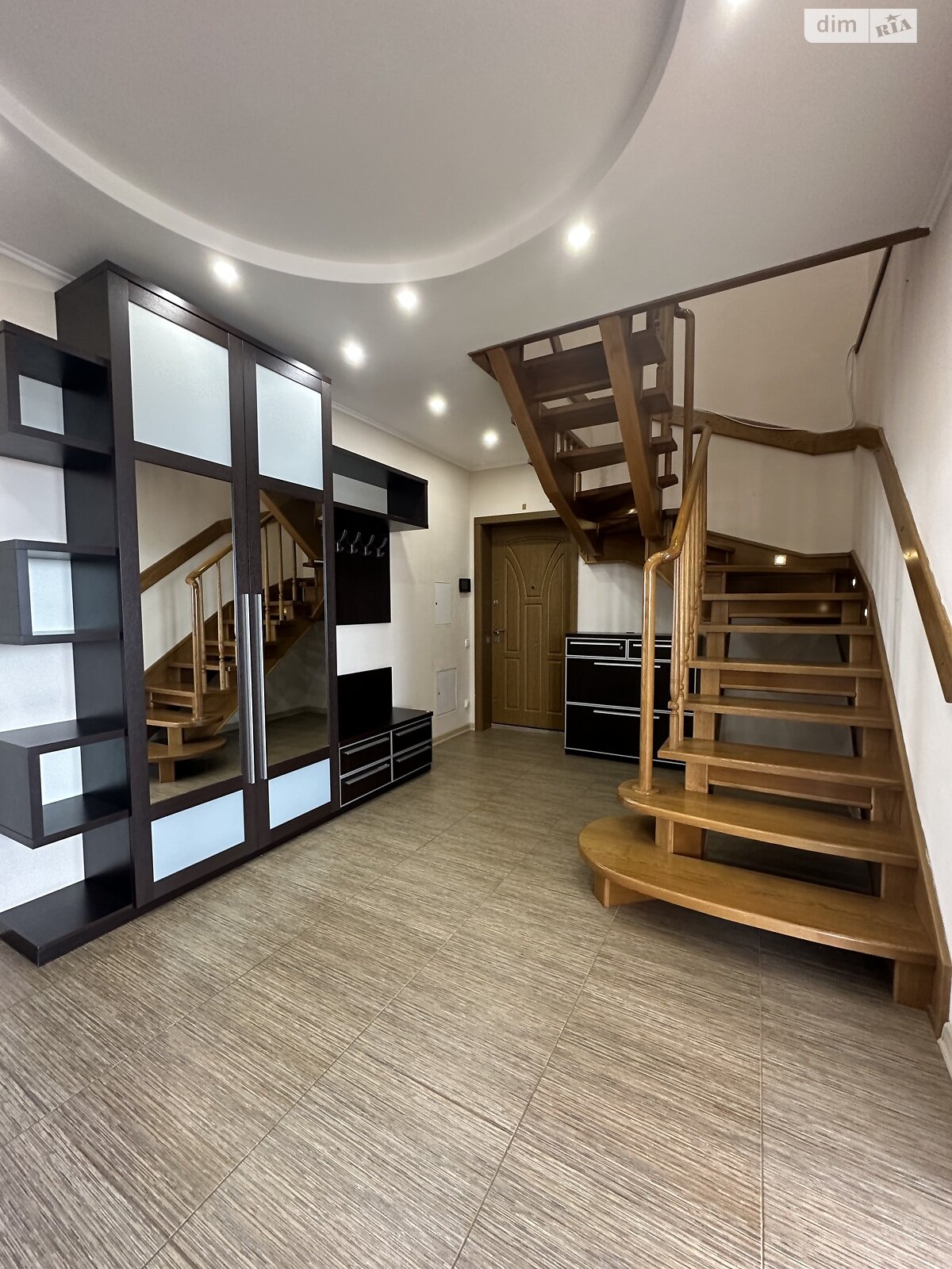 Продажа пятикомнатной квартиры в Вишневом, на ул. Машиностроителей 17А, фото 1 Продажа пятикомнатной квартиры в Вишневом, на ул. Машиностроителей 17А, фото 1