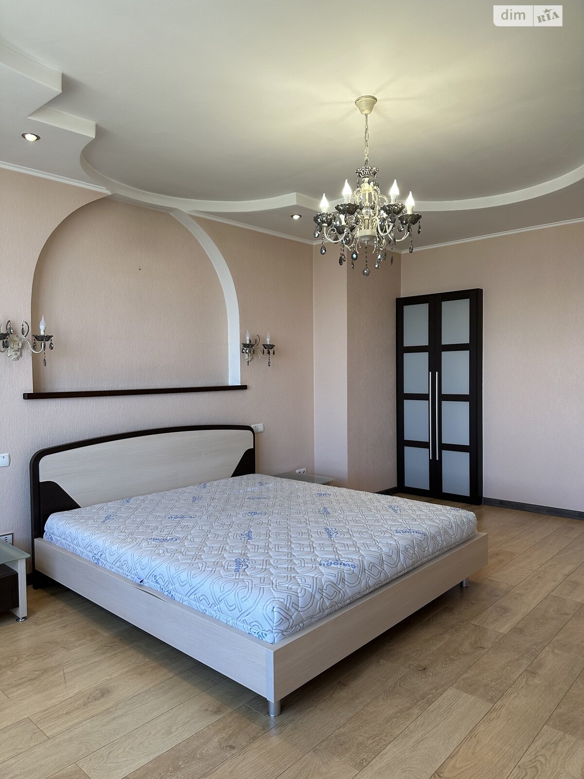 Продажа пятикомнатной квартиры в Вишневом, на ул. Машиностроителей 17А, фото 1 Продажа пятикомнатной квартиры в Вишневом, на ул. Машиностроителей 17А, фото 1