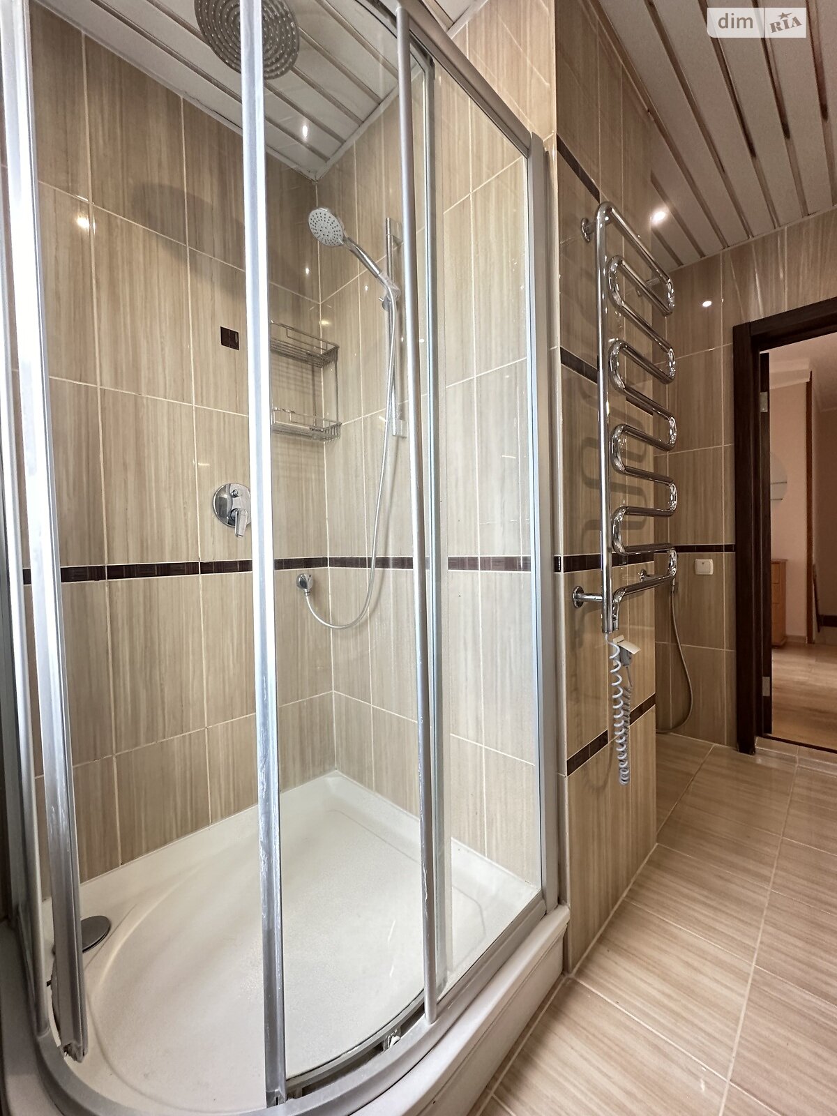 Продажа пятикомнатной квартиры в Вишневом, на ул. Машиностроителей 17А, фото 1 Продажа пятикомнатной квартиры в Вишневом, на ул. Машиностроителей 17А, фото 1