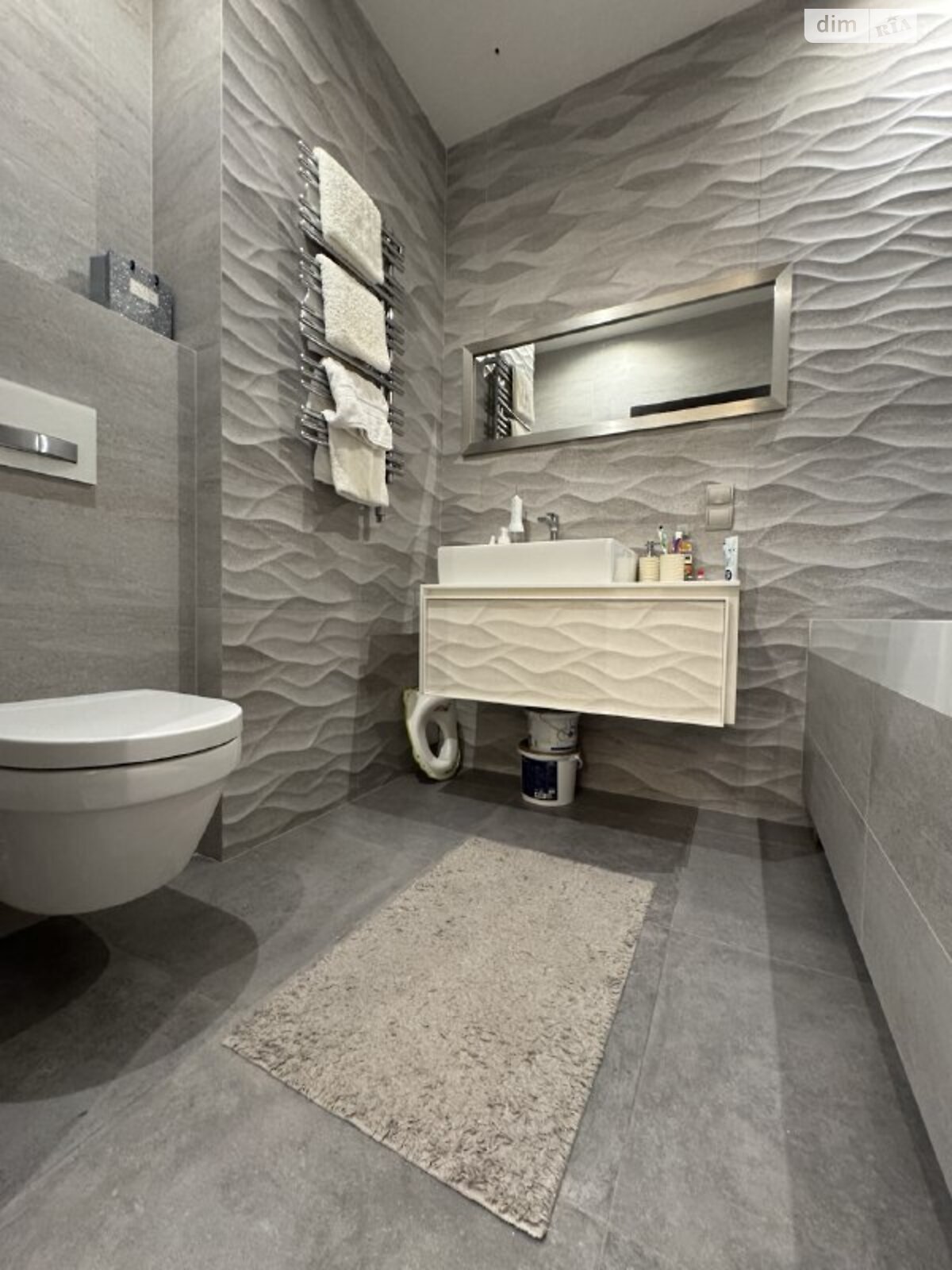 Продаж трикімнатної квартири в Вишневому, на вул. Святошинська 27А, фото 1