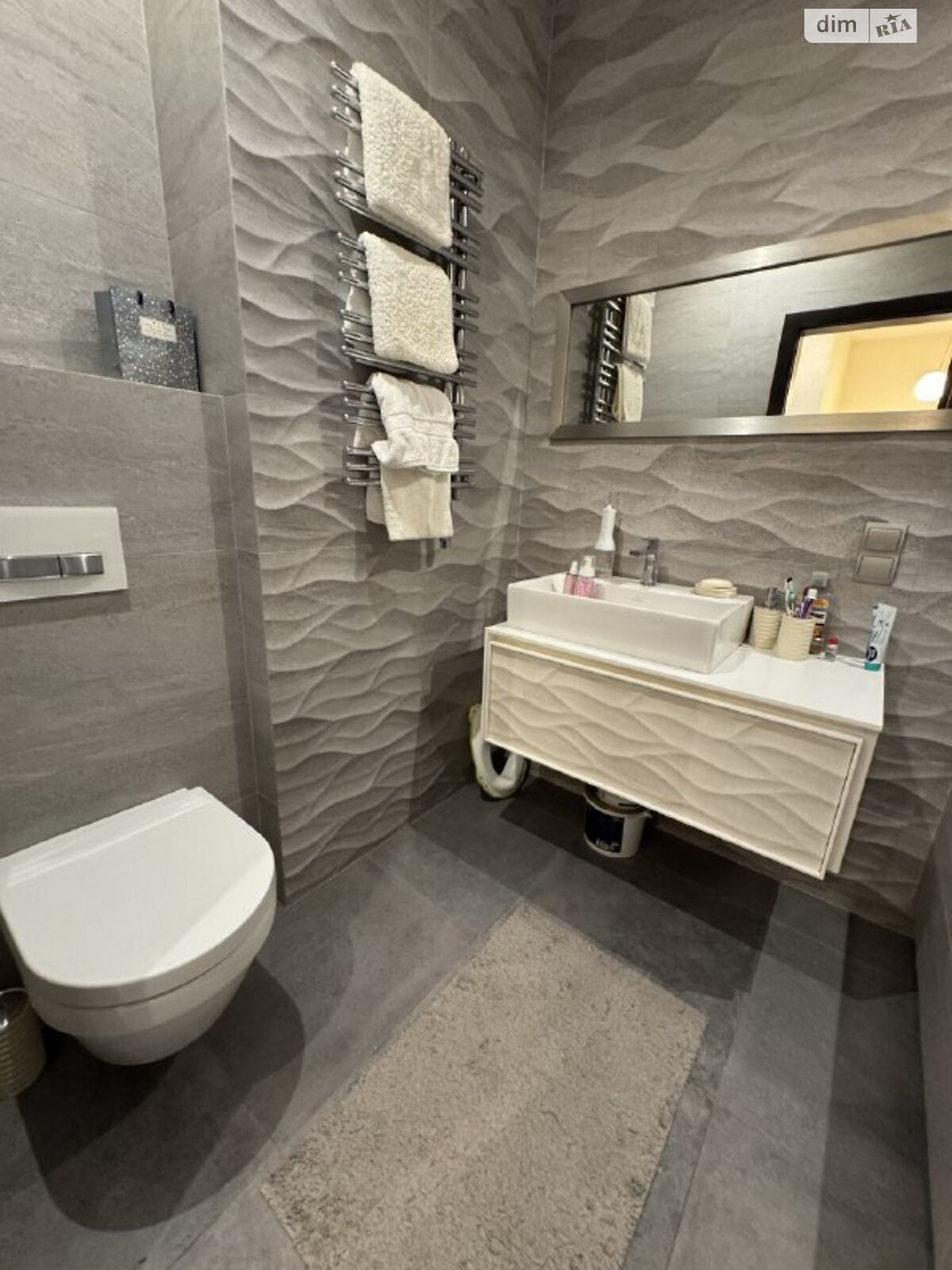 Продаж трикімнатної квартири в Вишневому, на вул. Святошинська 27А, фото 1