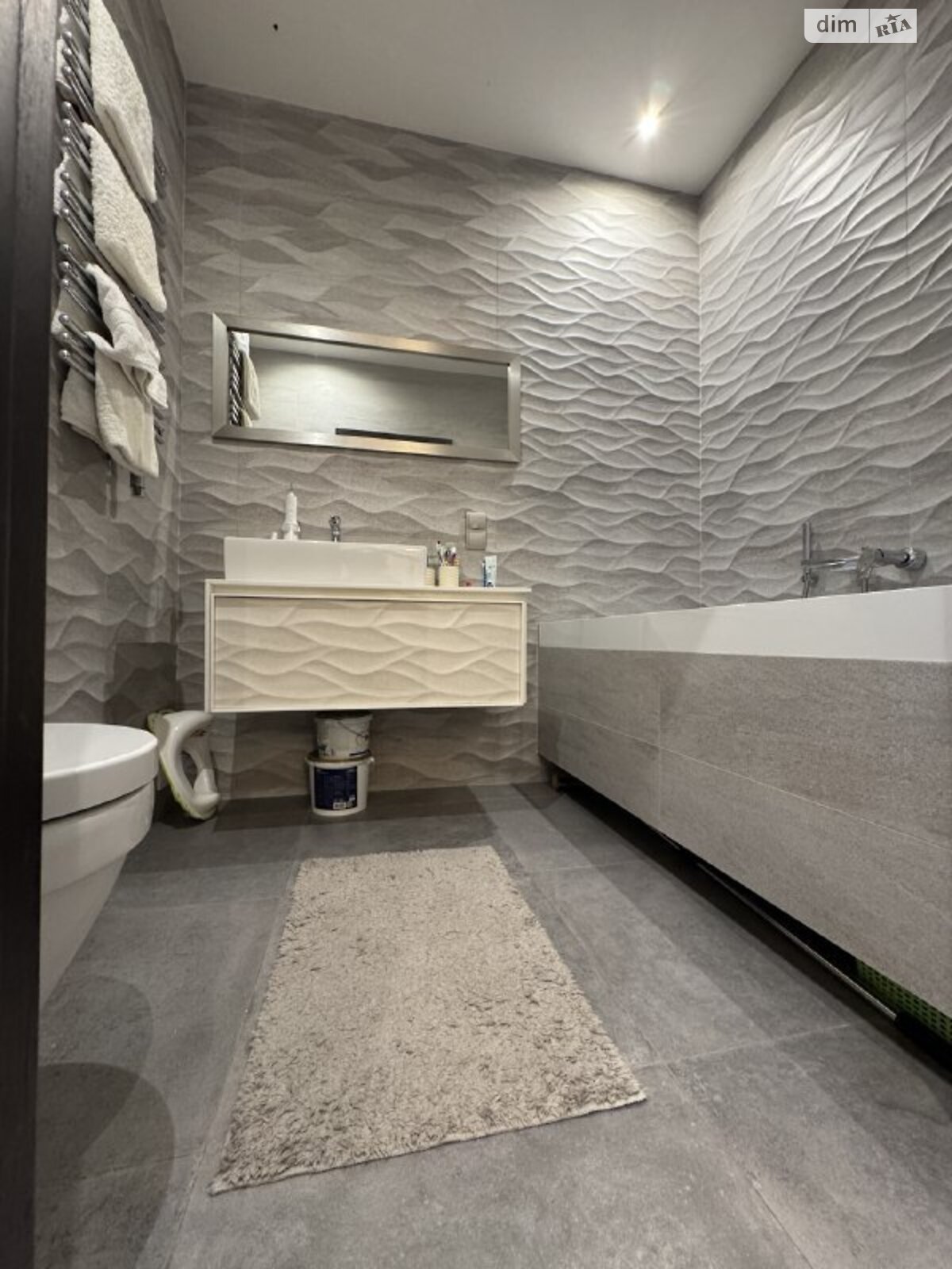 Продаж трикімнатної квартири в Вишневому, на вул. Святошинська 27А, фото 1