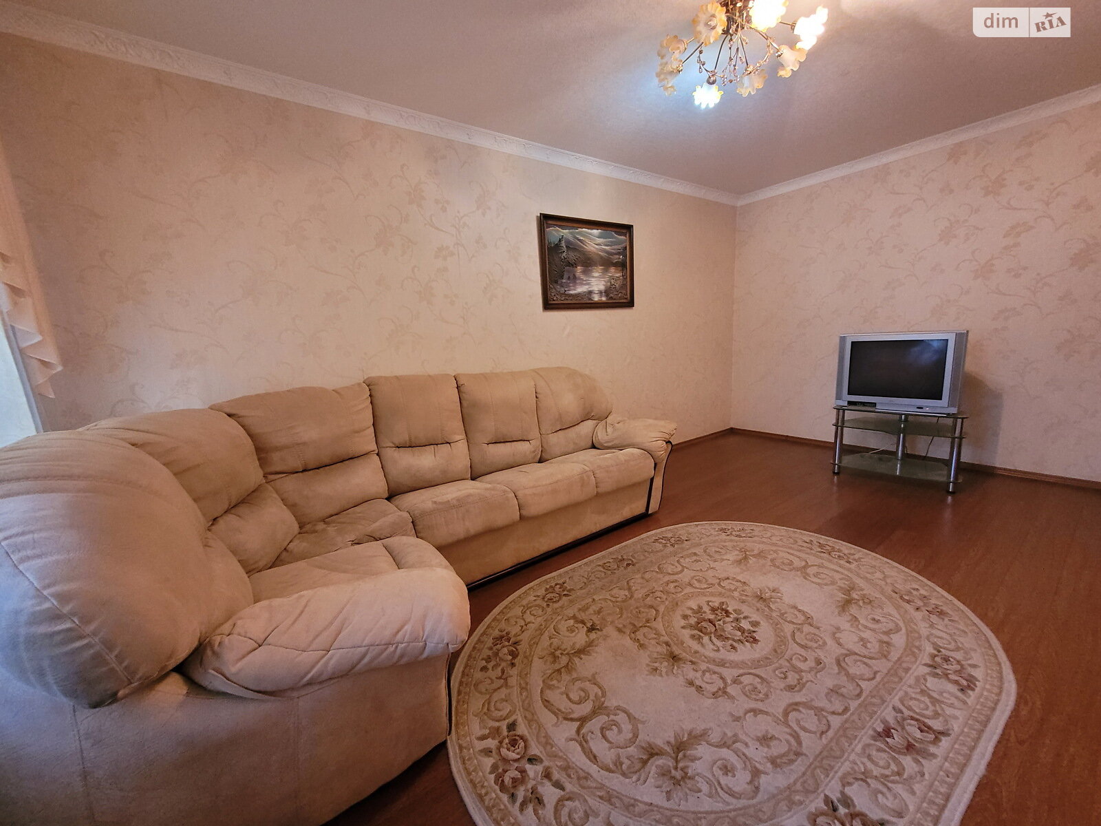 Продажа трехкомнатной квартиры в Вишневом, на ул. Святоюрьевская 28, фото 1 Продажа трехкомнатной квартиры в Вишневом, на ул. Святоюрьевская 28, фото 1