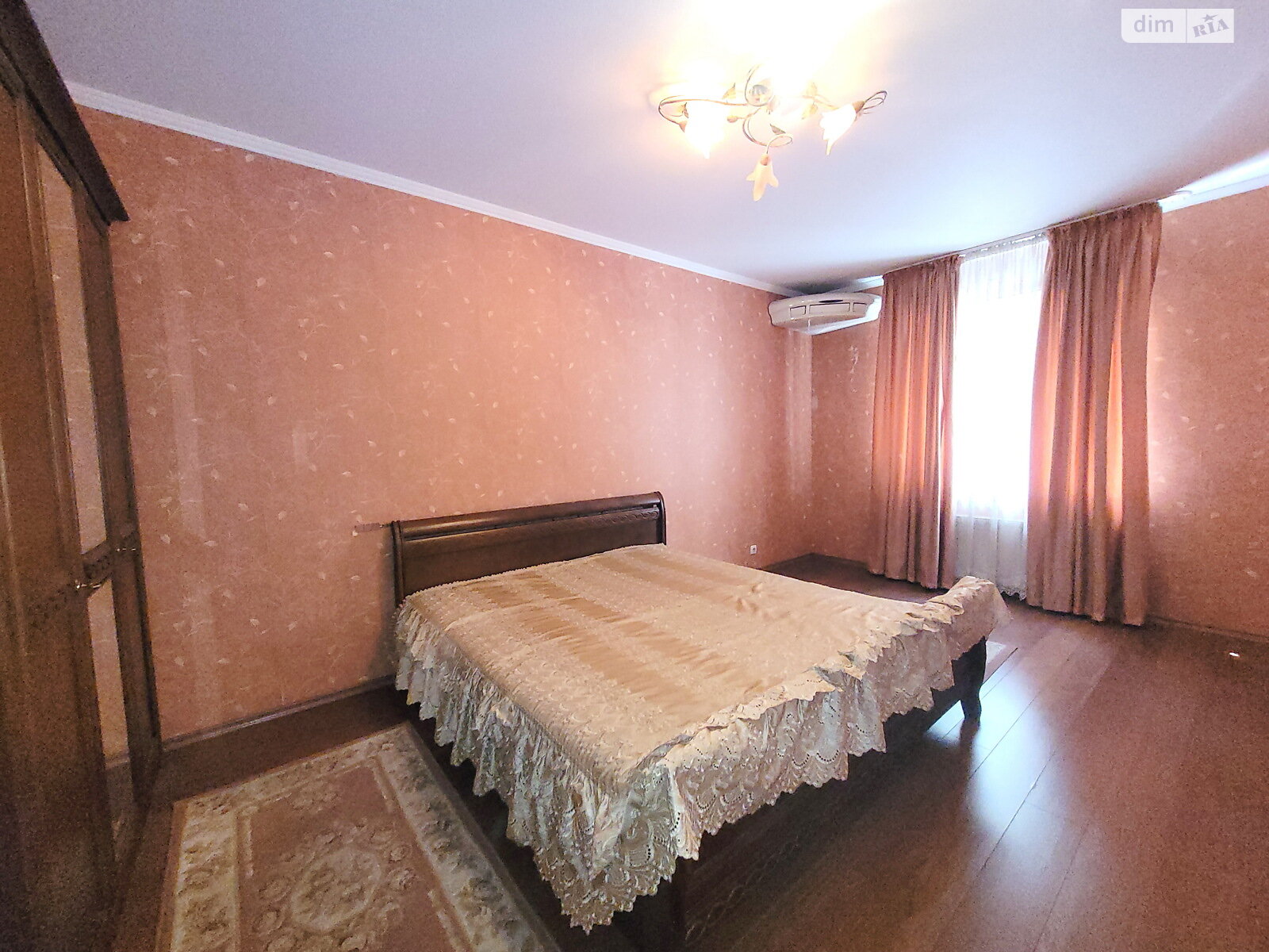 Продажа трехкомнатной квартиры в Вишневом, на ул. Святоюрьевская 28, фото 1 Продажа трехкомнатной квартиры в Вишневом, на ул. Святоюрьевская 28, фото 1