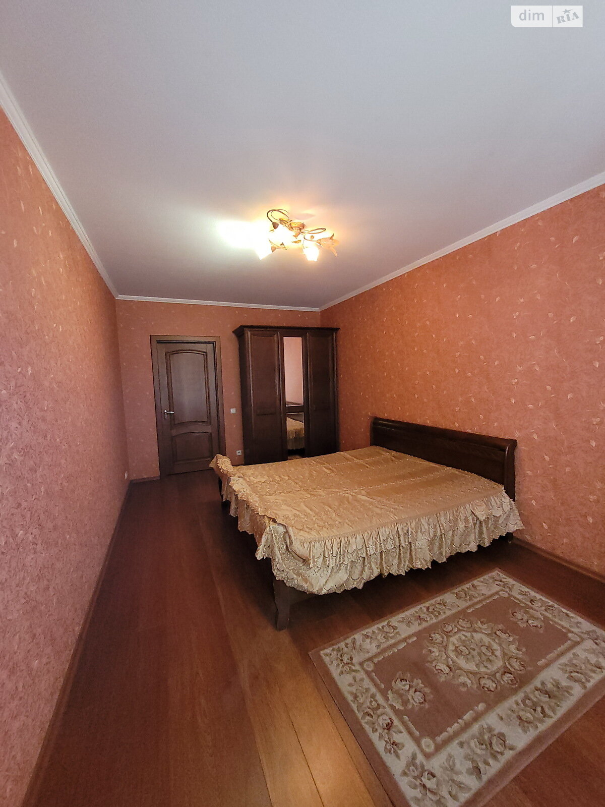 Продажа трехкомнатной квартиры в Вишневом, на ул. Святоюрьевская 28, фото 1 Продажа трехкомнатной квартиры в Вишневом, на ул. Святоюрьевская 28, фото 1
