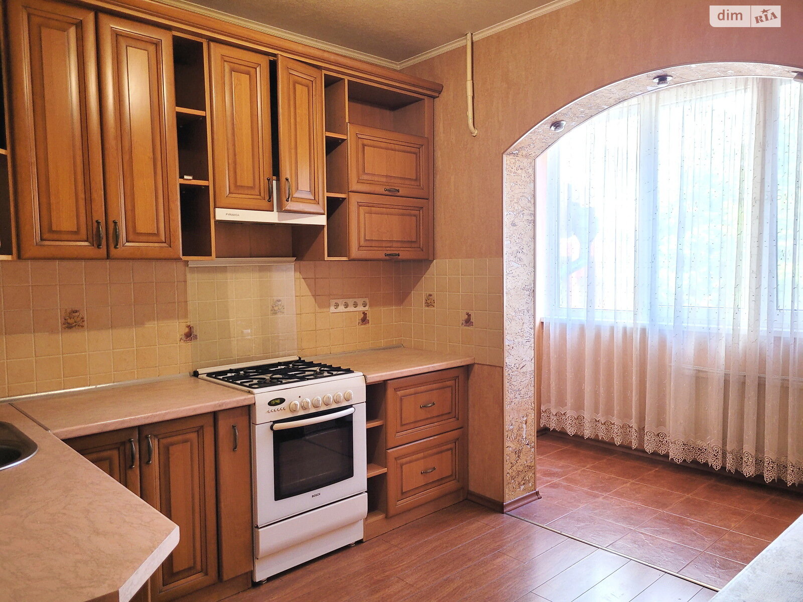Продажа трехкомнатной квартиры в Вишневом, на ул. Святоюрьевская 28, фото 1 Продажа трехкомнатной квартиры в Вишневом, на ул. Святоюрьевская 28, фото 1