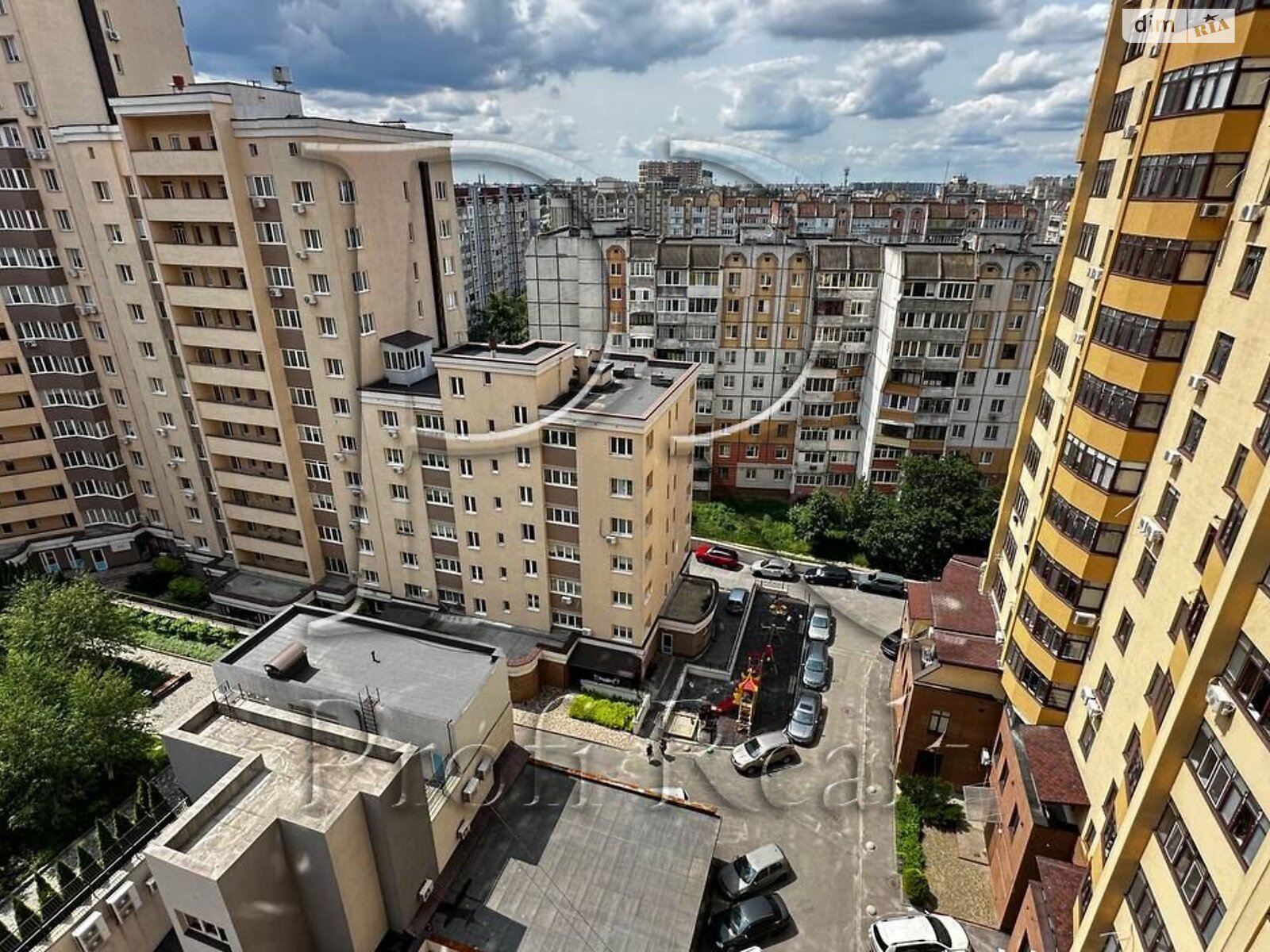 Продаж трикімнатної квартири в Вишневому, на вул. Вітянська 2, фото 1 Продаж трикімнатної квартири в Вишневому, на вул. Вітянська 2, фото 1
