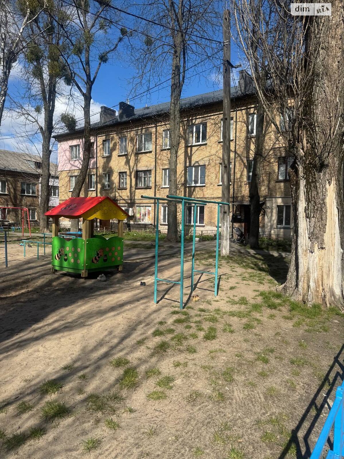 Продаж трикімнатної квартири в Вишневому, на вул. В'ячеслава Чорновола 36, фото 1 Продаж трикімнатної квартири в Вишневому, на вул. В'ячеслава Чорновола 36, фото 1