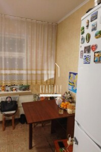 Продаж двокімнатної квартири в Вишневому, на вул. Південна 7, фото 2