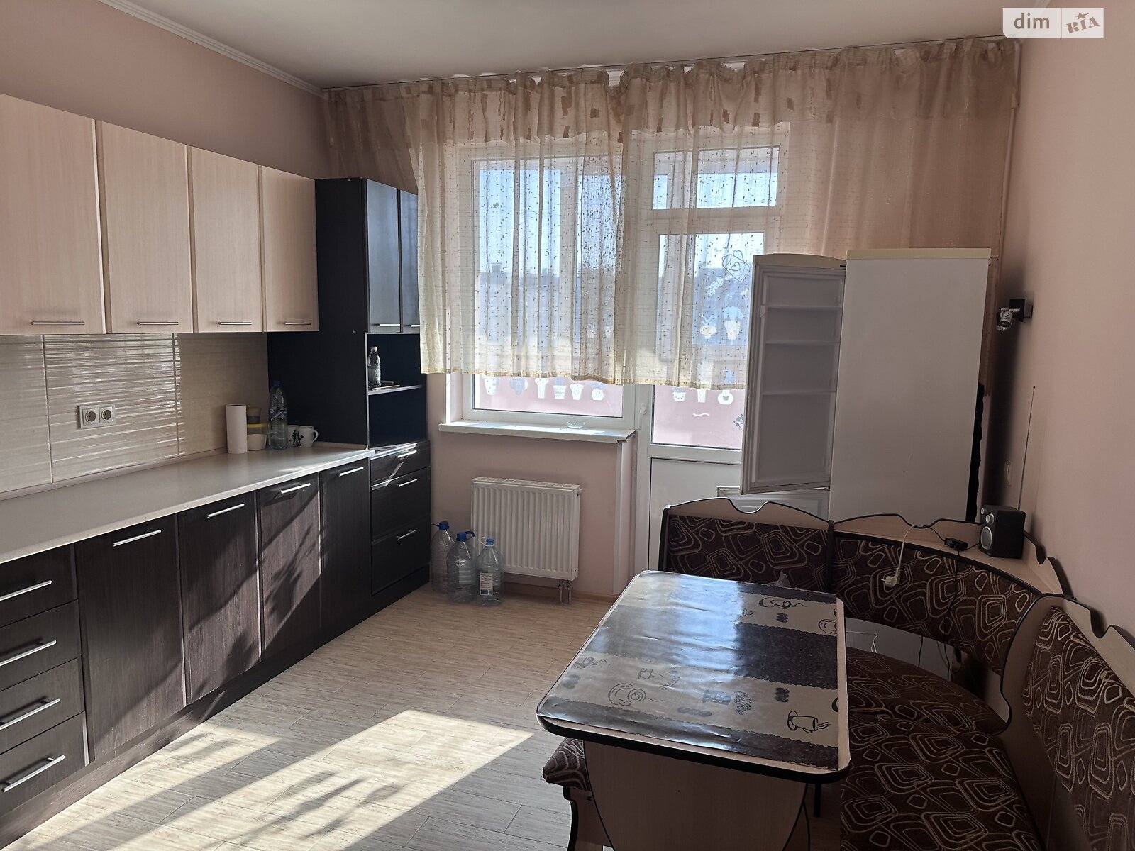 Продаж трикімнатної квартири в Вишневому, на вул. Південна 5Б, фото 1 Продаж трикімнатної квартири в Вишневому, на вул. Південна 5Б, фото 1