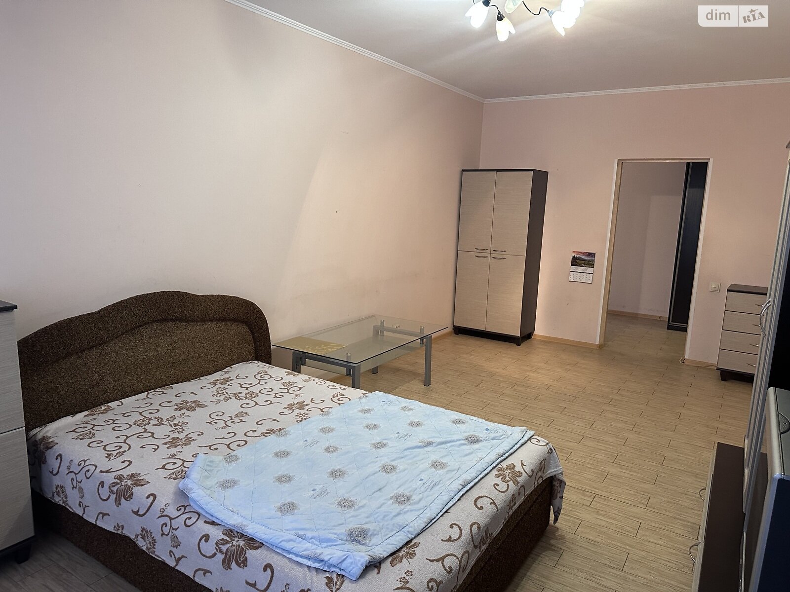 Продаж трикімнатної квартири в Вишневому, на вул. Південна 5Б, фото 1 Продаж трикімнатної квартири в Вишневому, на вул. Південна 5Б, фото 1