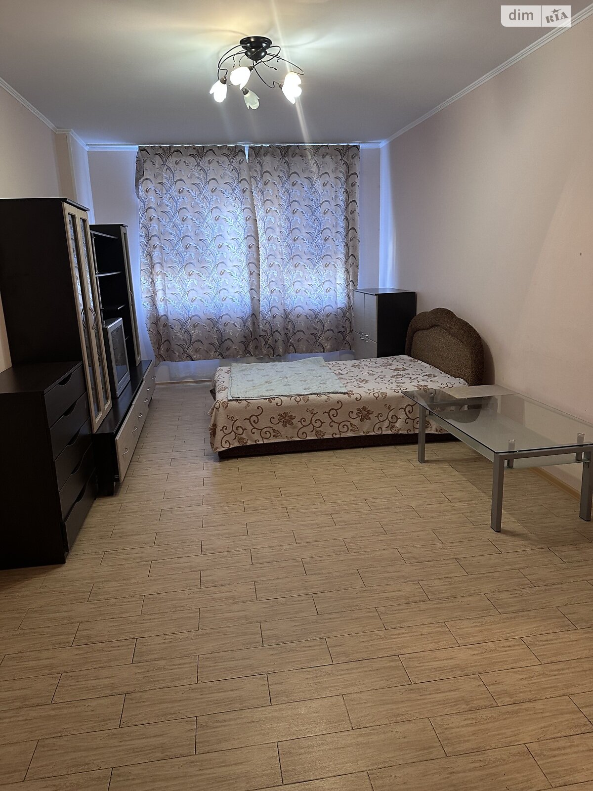Продаж трикімнатної квартири в Вишневому, на вул. Південна 5Б, фото 1 Продаж трикімнатної квартири в Вишневому, на вул. Південна 5Б, фото 1