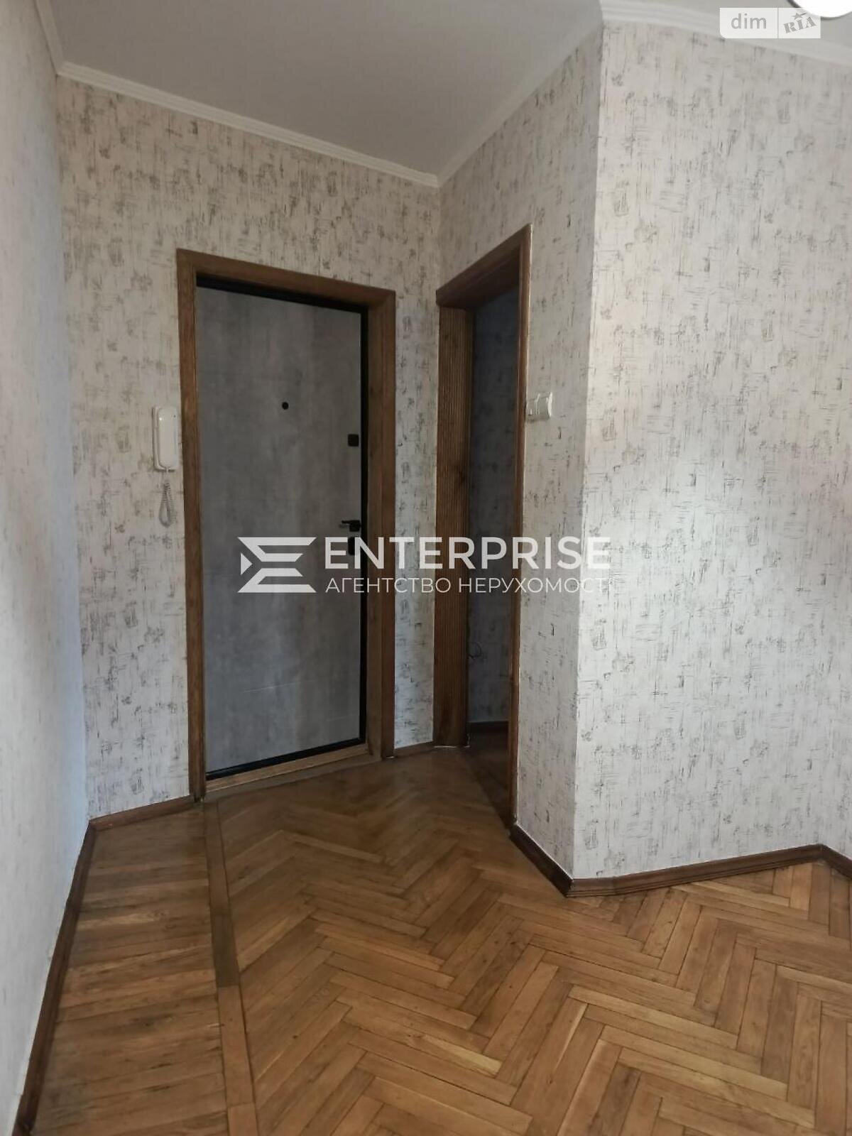 Продаж трикімнатної квартири в Вишневому, на вул. Південна 3, фото 1 Продаж трикімнатної квартири в Вишневому, на вул. Південна 3, фото 1