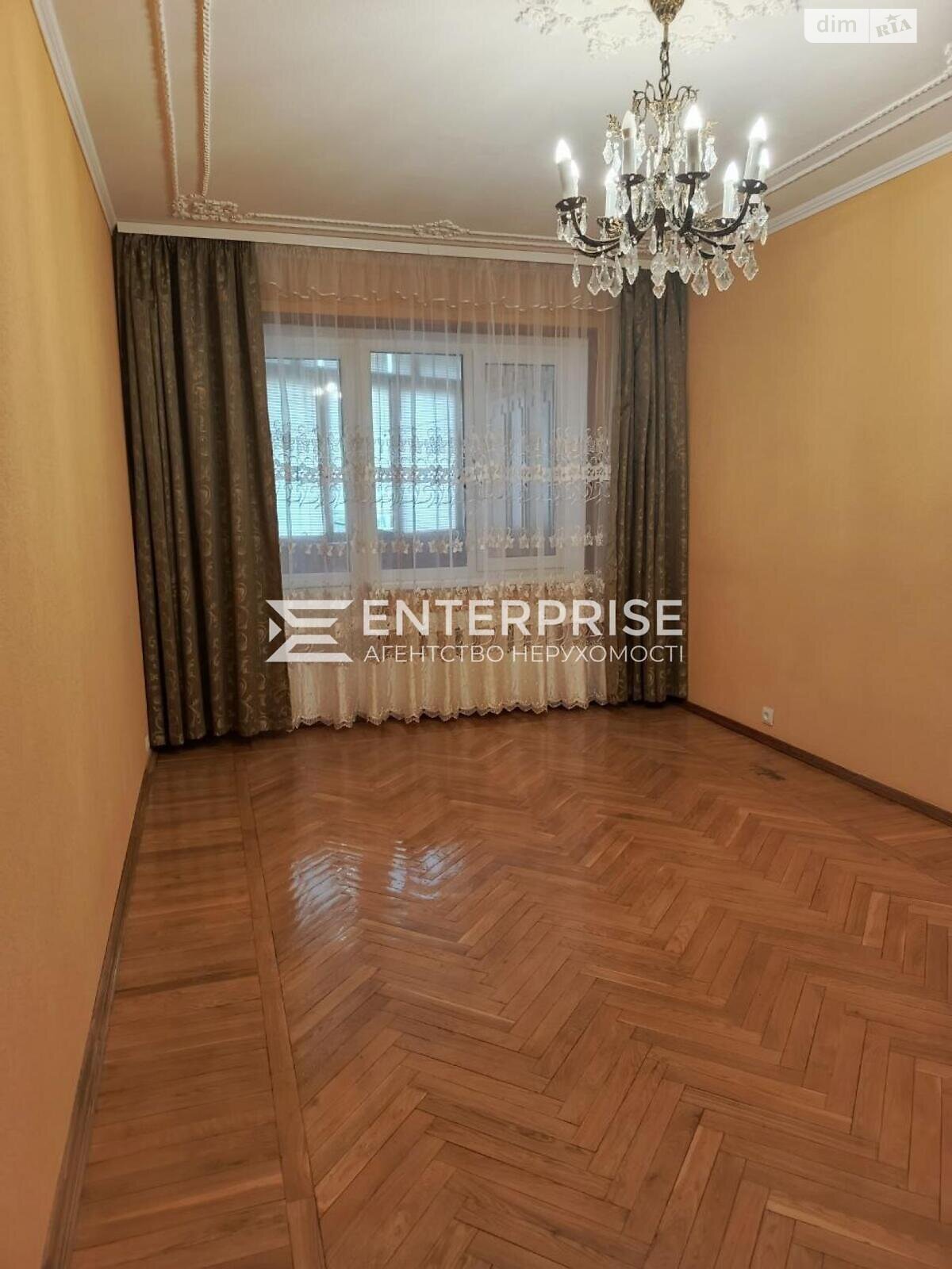 Продаж трикімнатної квартири в Вишневому, на вул. Південна 3, фото 1 Продаж трикімнатної квартири в Вишневому, на вул. Південна 3, фото 1