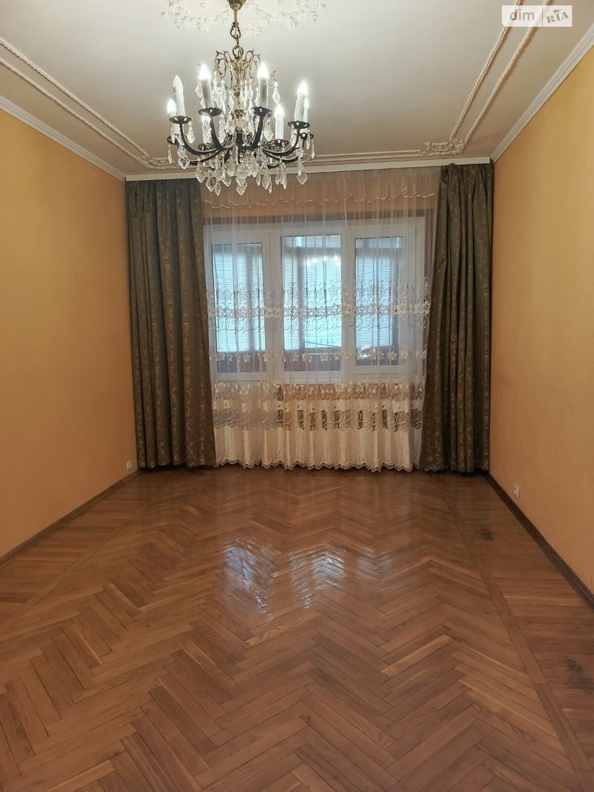 Продаж трикімнатної квартири в Вишневому, на вул. Південна 3, фото 1 Продаж трикімнатної квартири в Вишневому, на вул. Південна 3, фото 1