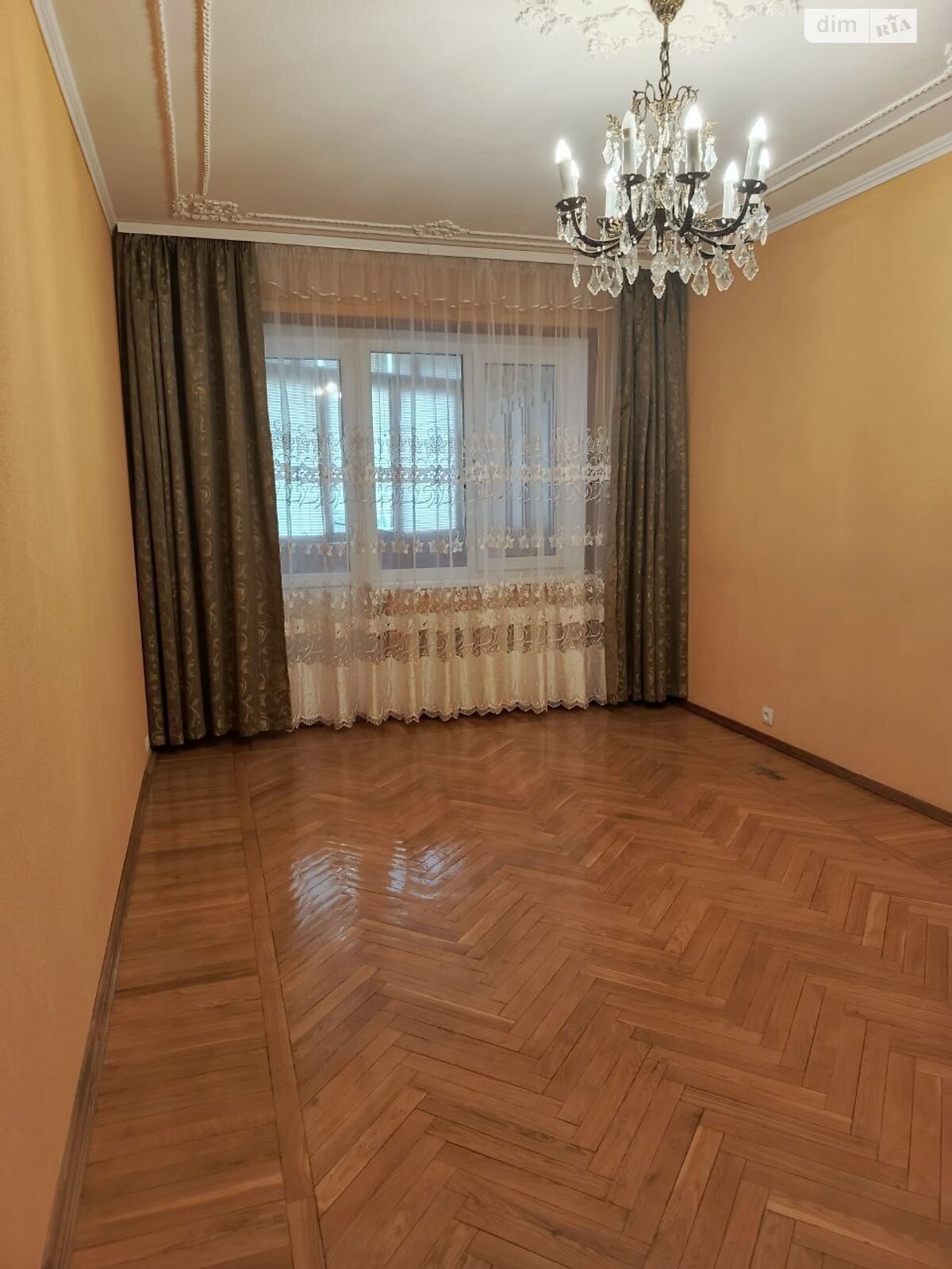 Продаж трикімнатної квартири в Вишневому, на вул. Південна 3, фото 1 Продаж трикімнатної квартири в Вишневому, на вул. Південна 3, фото 1