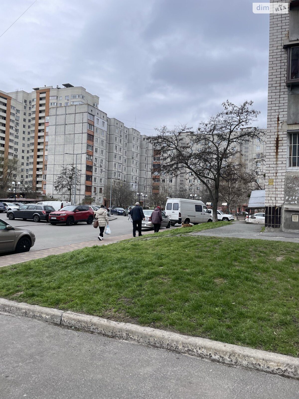 Продаж трикімнатної квартири в Вишневому, на вул. Південна 3, фото 1 Продаж трикімнатної квартири в Вишневому, на вул. Південна 3, фото 1