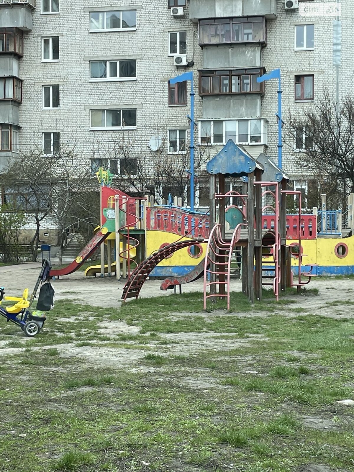 Продаж трикімнатної квартири в Вишневому, на вул. Південна 3, фото 1 Продаж трикімнатної квартири в Вишневому, на вул. Південна 3, фото 1