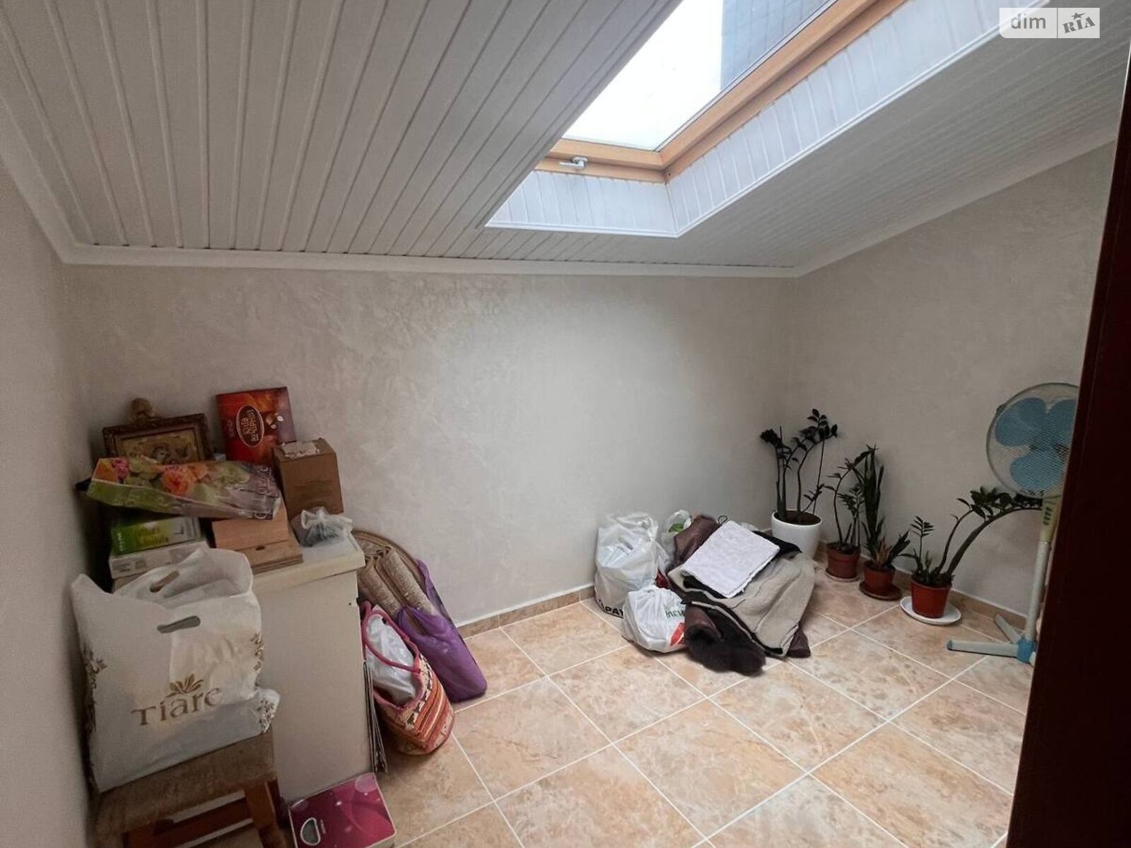 Продаж п`ятикімнатної квартири в Вовчинцю, на вул. Європейська 2, фото 1 Продаж п`ятикімнатної квартири в Вовчинцю, на вул. Європейська 2, фото 1